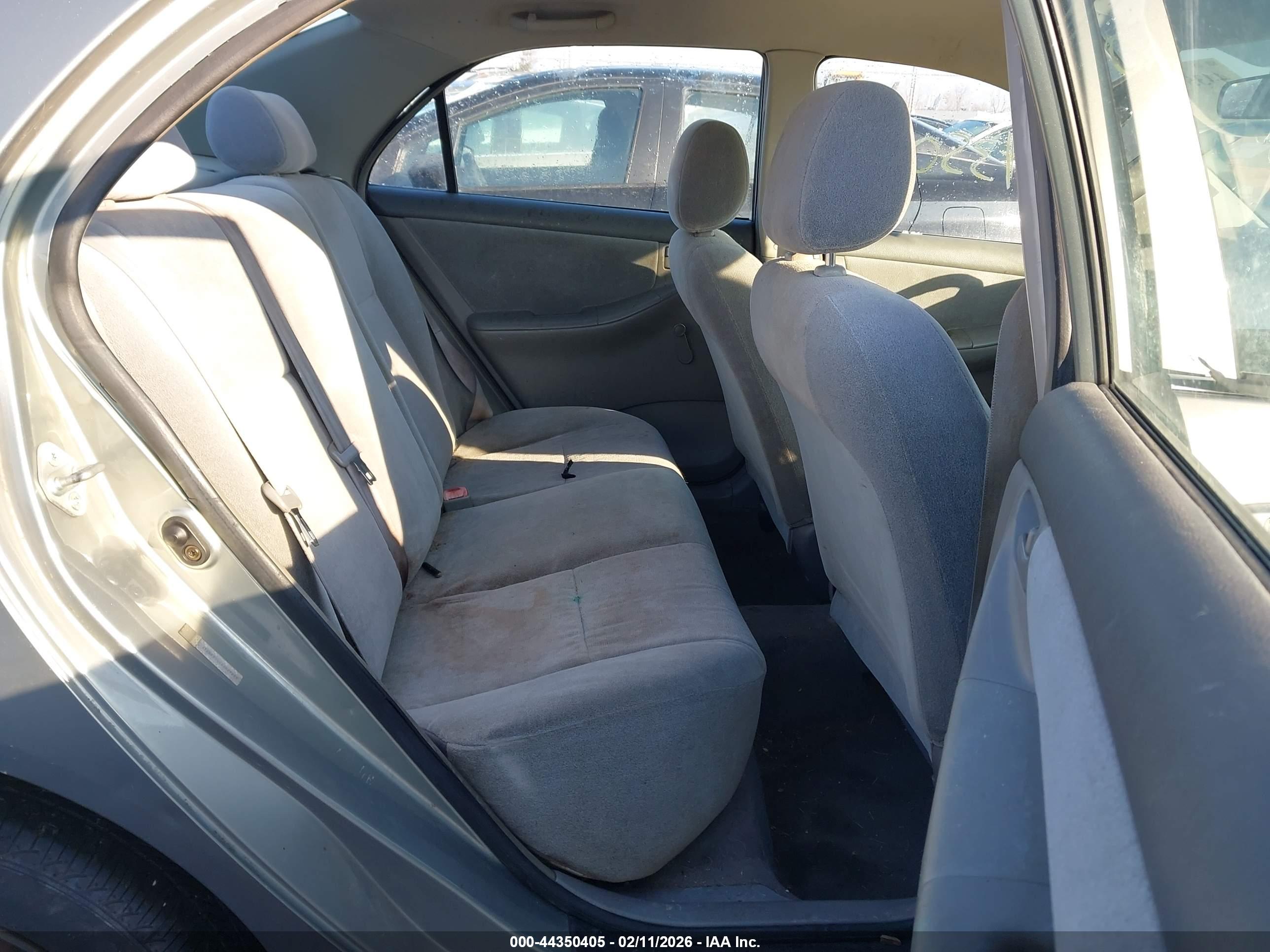 TOYOTA COROLLA image 8