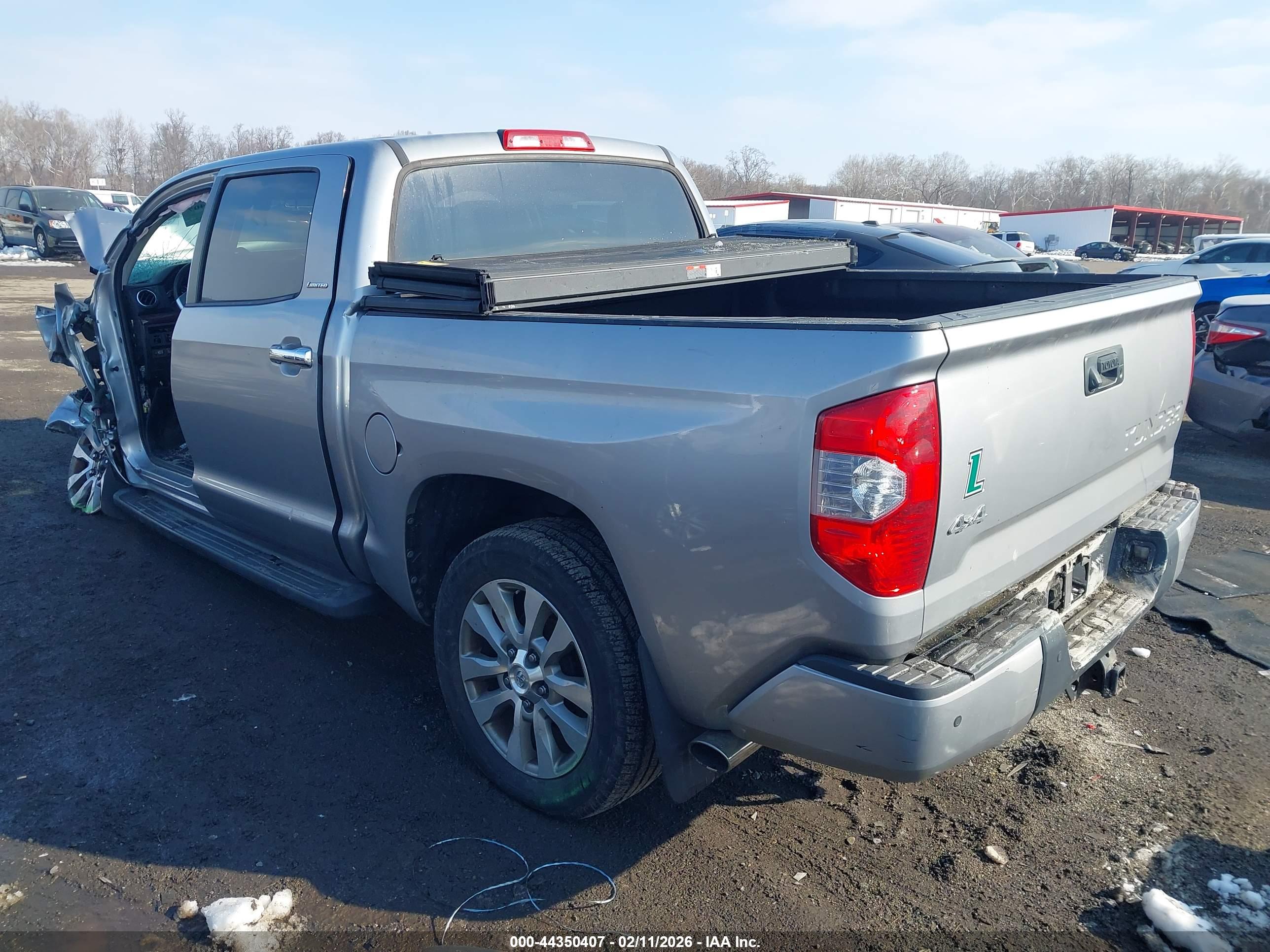 TOYOTA TUNDRA image 3