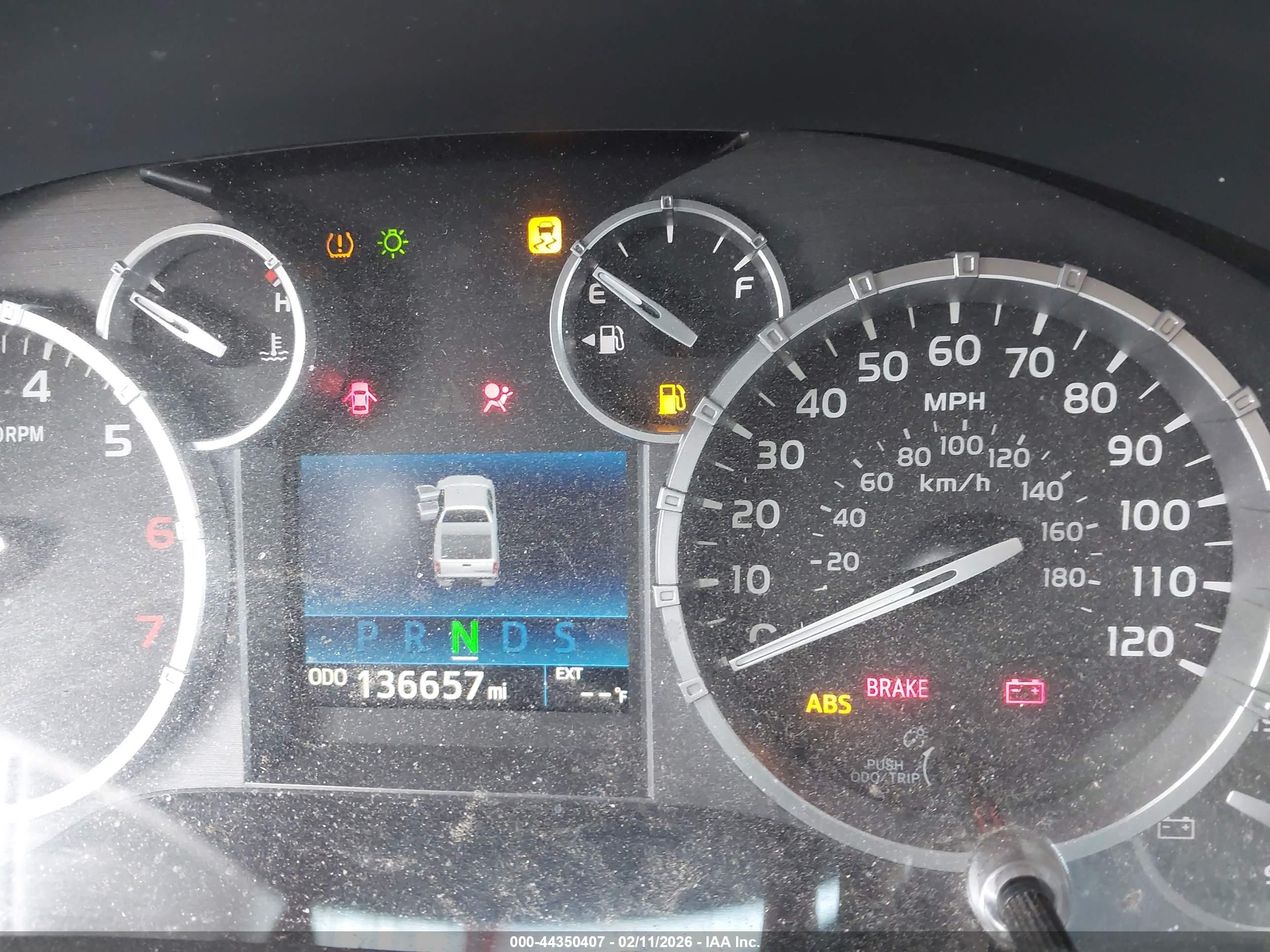 TOYOTA TUNDRA image 7
