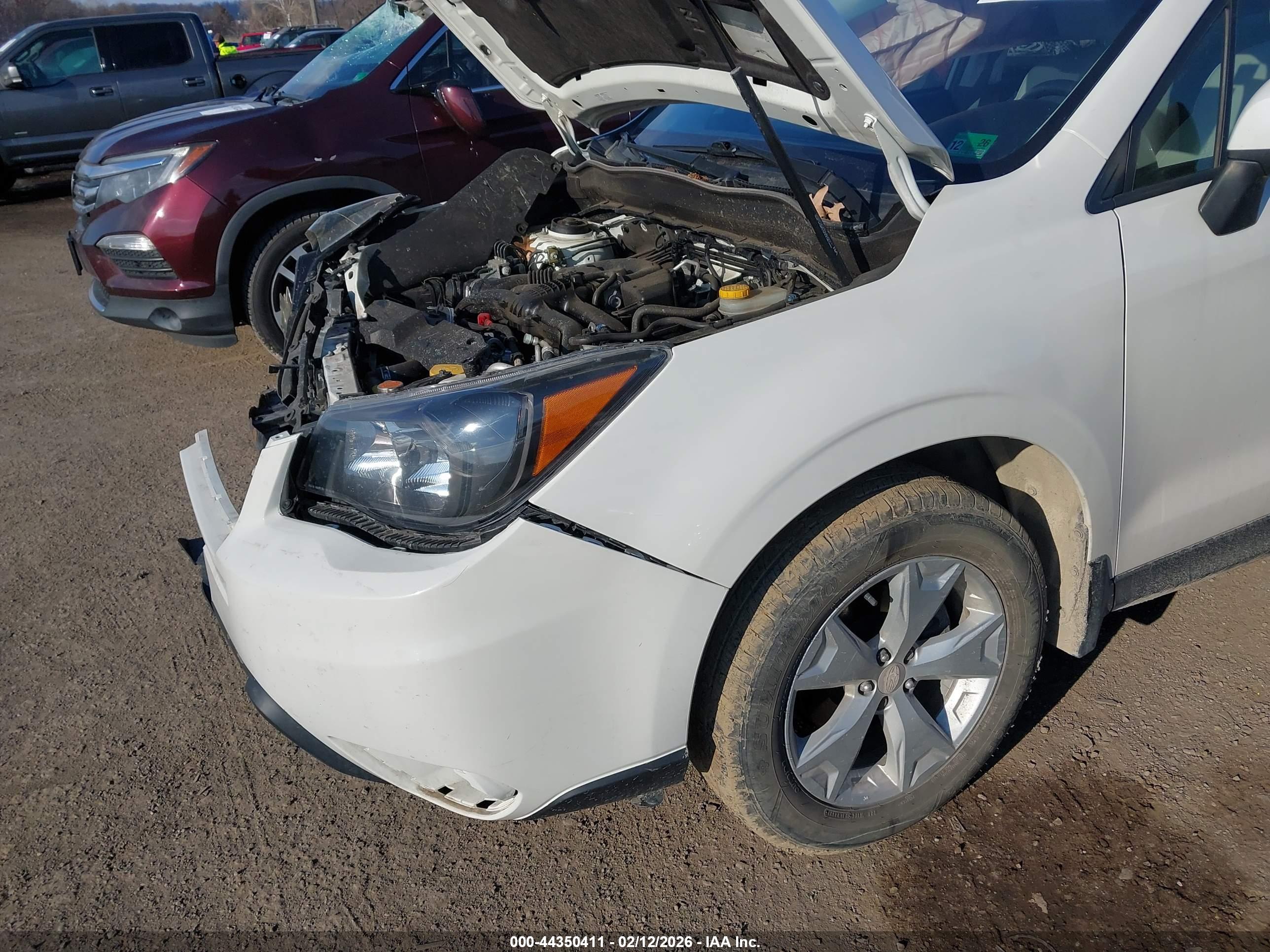 SUBARU FORESTER image 6