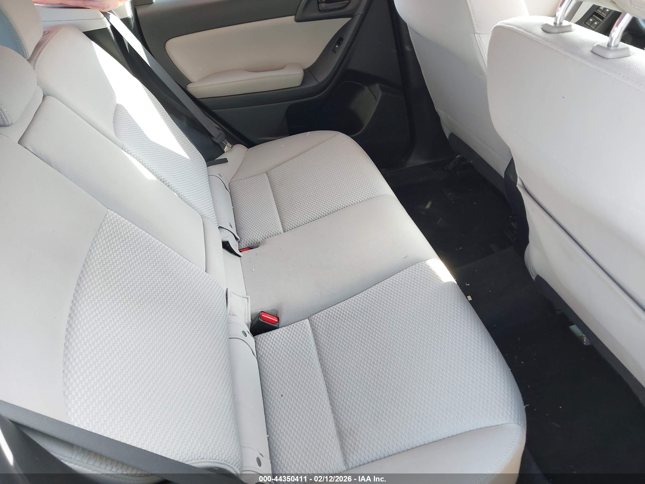 SUBARU FORESTER image 8