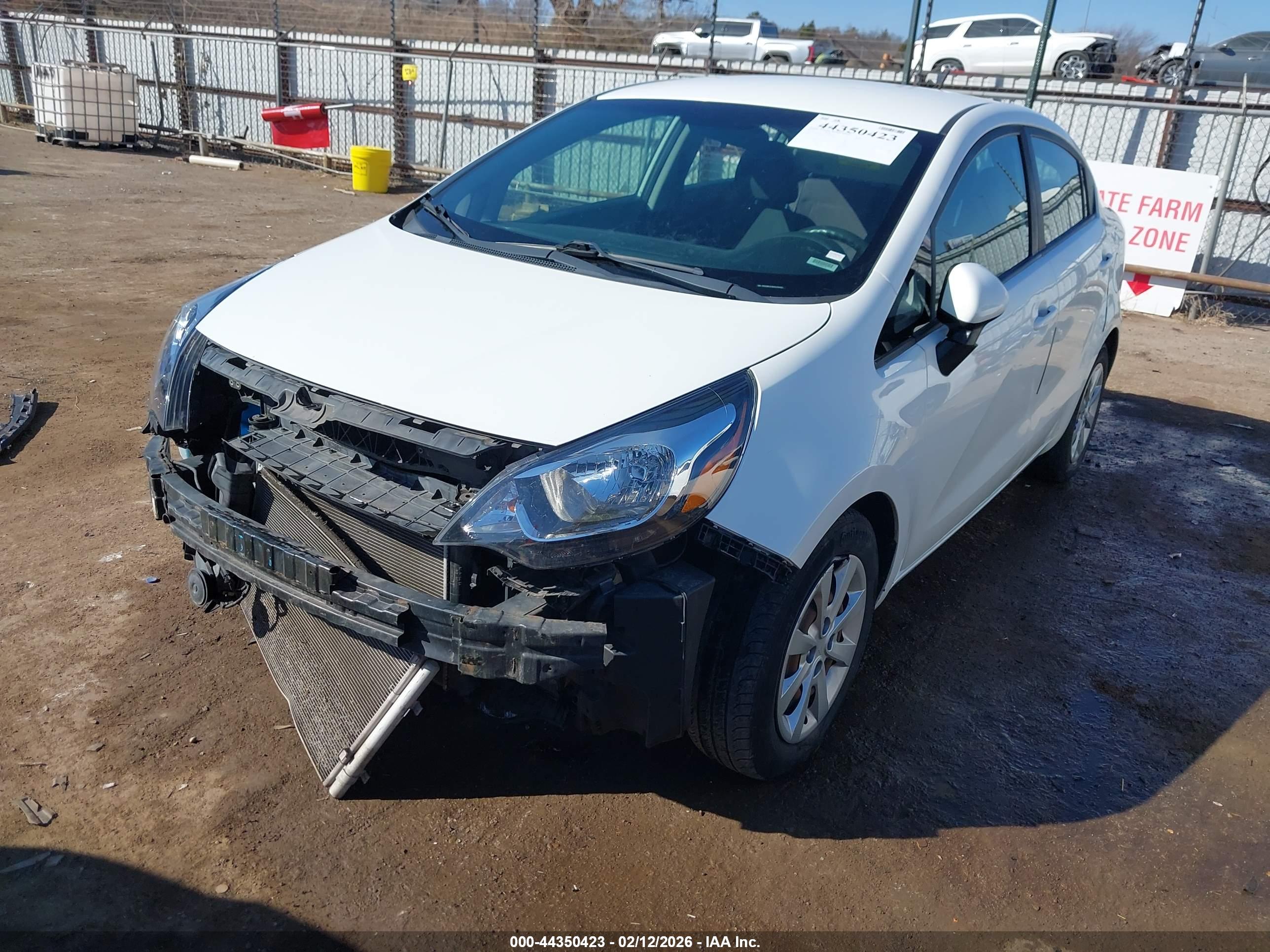 KIA RIO image 2