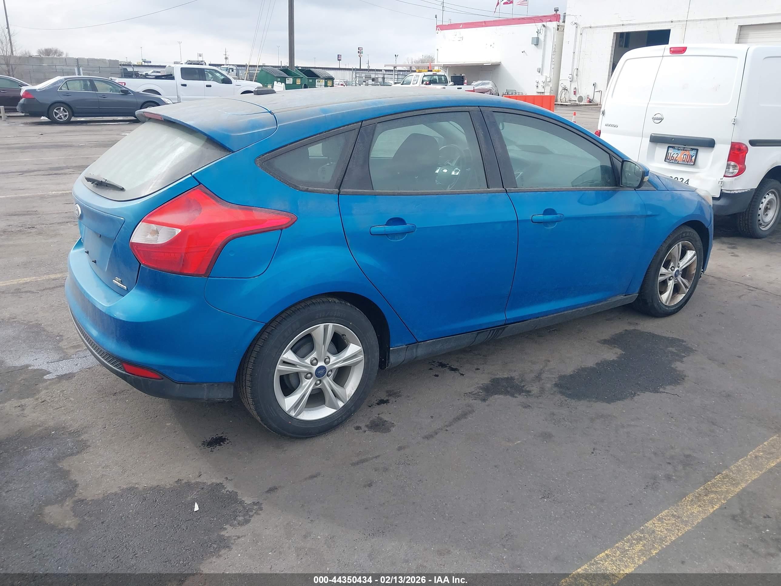 FORD FOCUS image 4