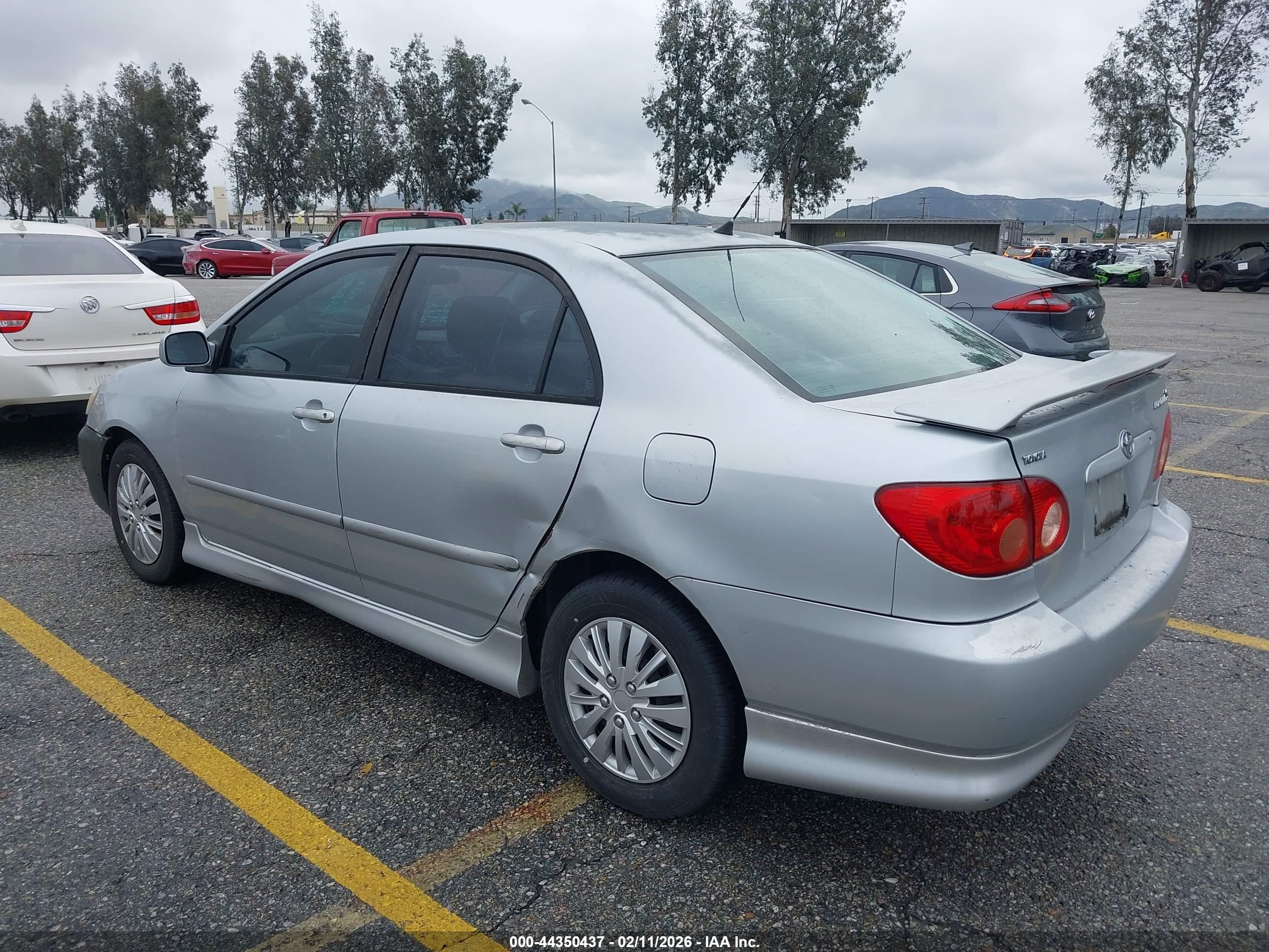TOYOTA COROLLA image 3