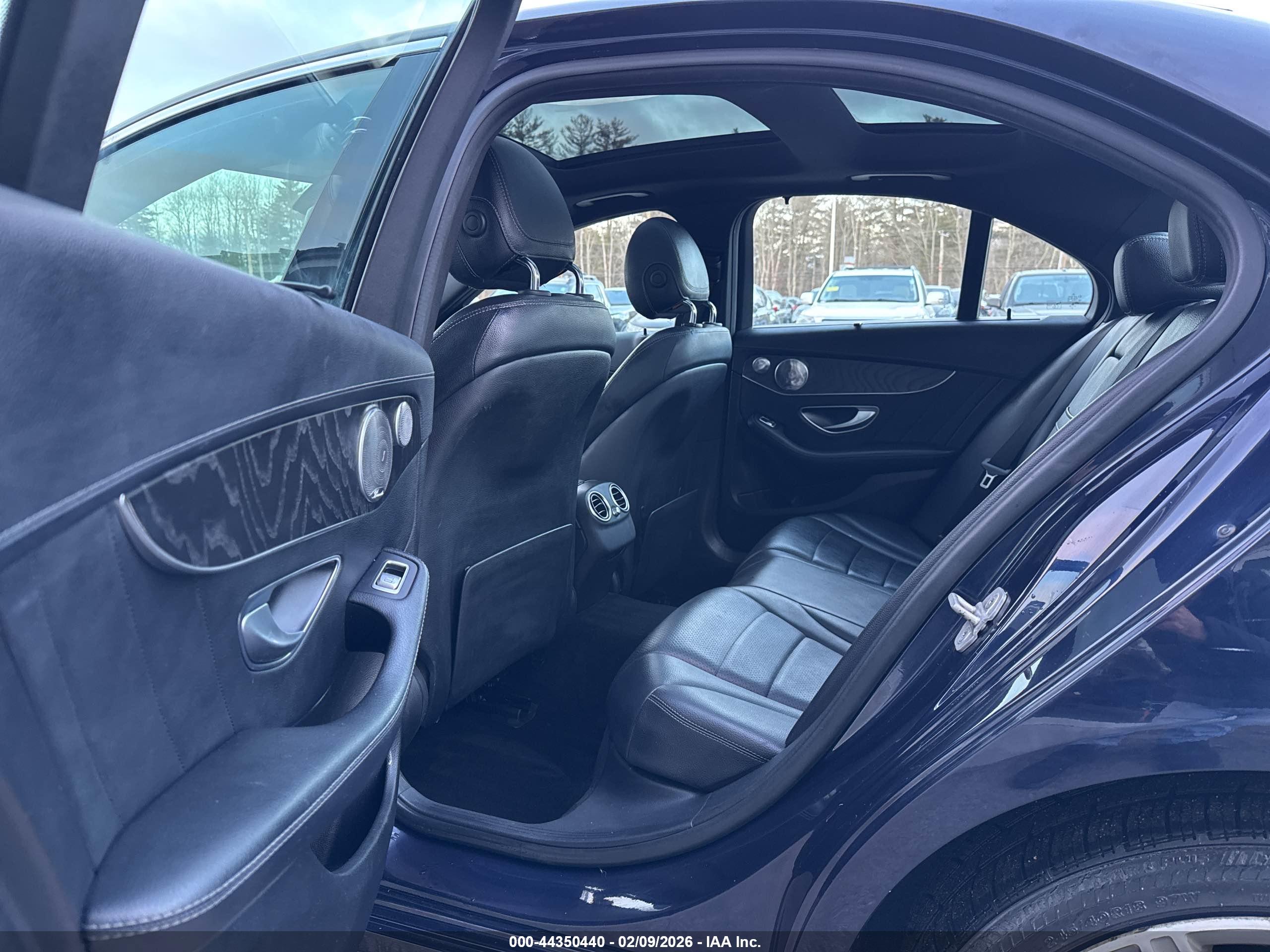 MERCEDES-BENZ C image 8