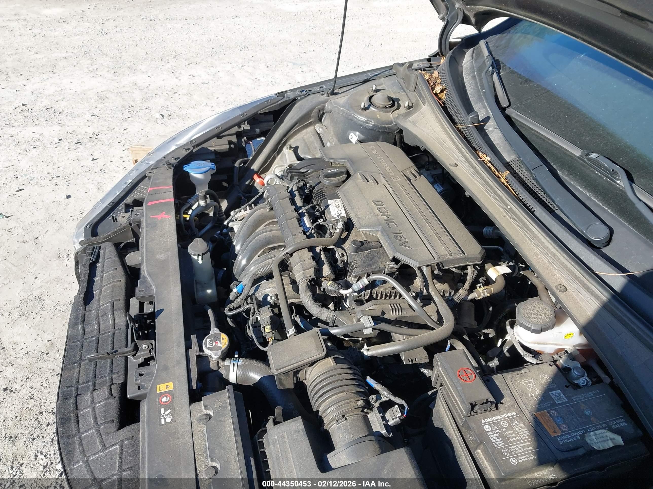 HYUNDAI ELANTRA image 10