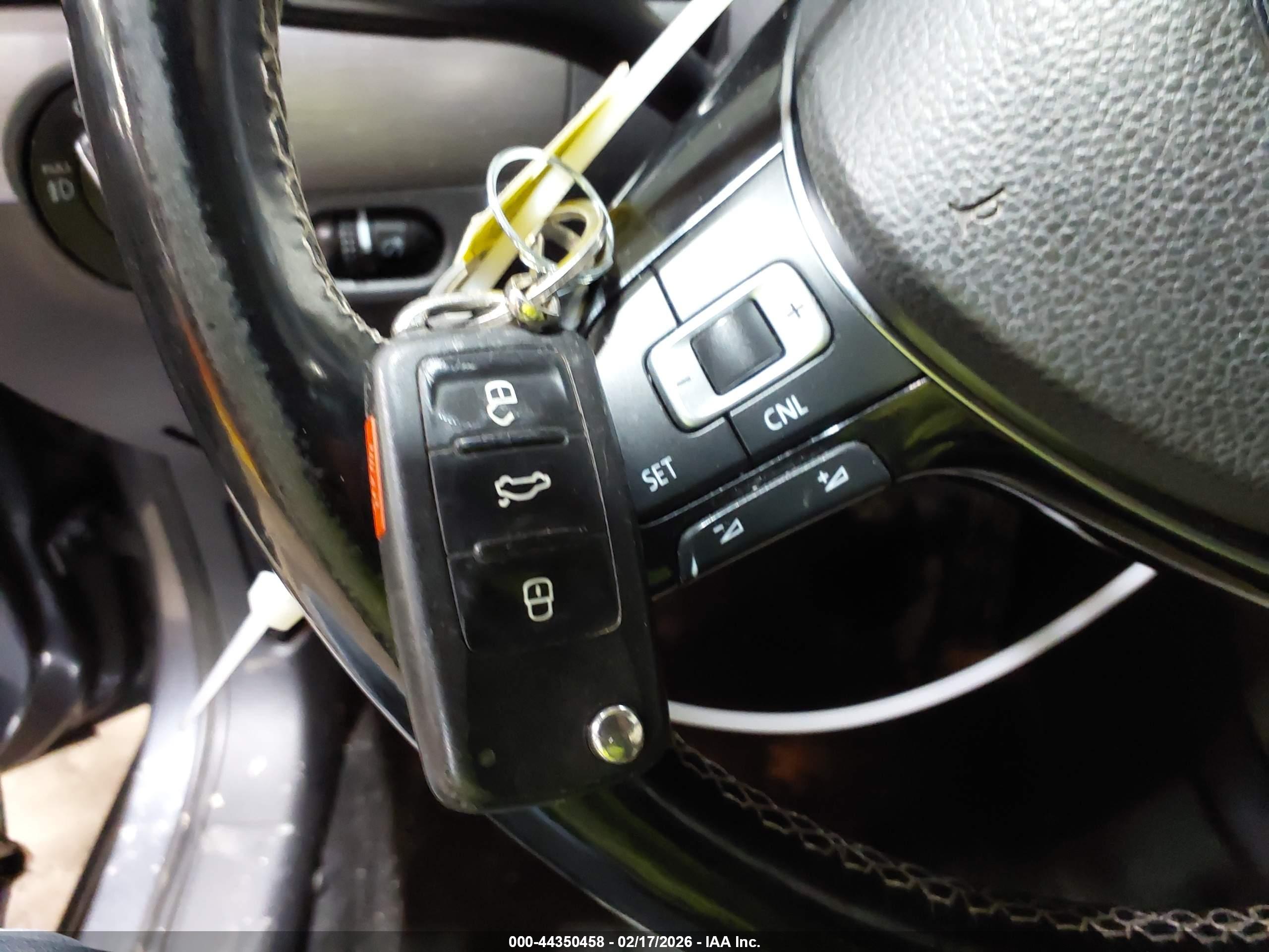 VOLKSWAGEN JETTA image 11