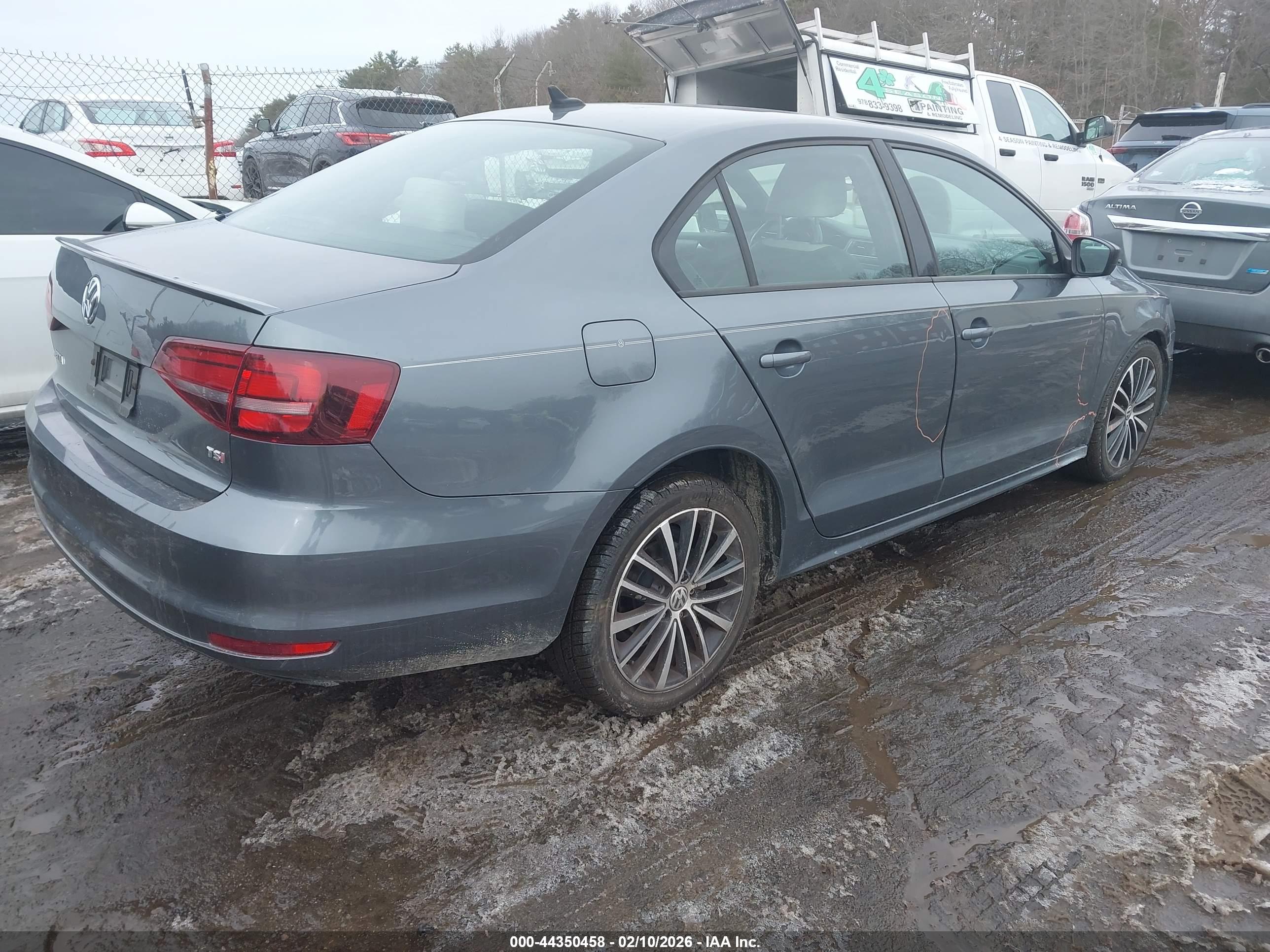 VOLKSWAGEN JETTA image 4