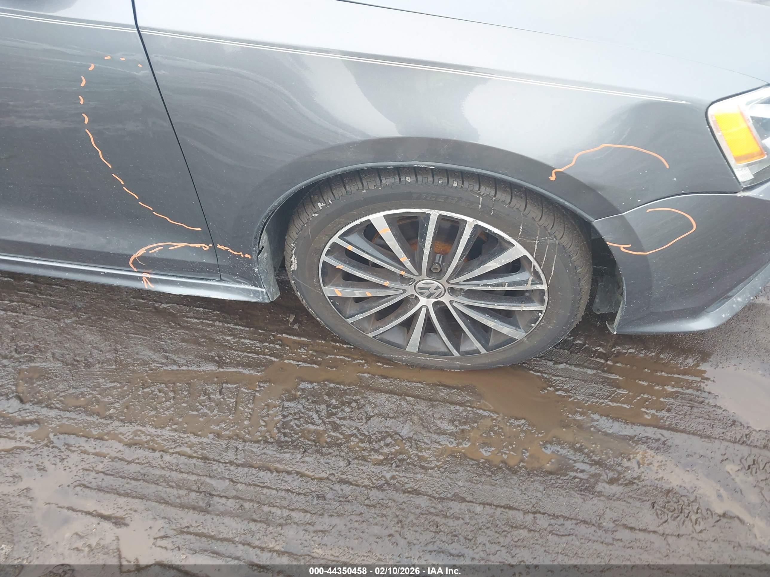 VOLKSWAGEN JETTA image 6