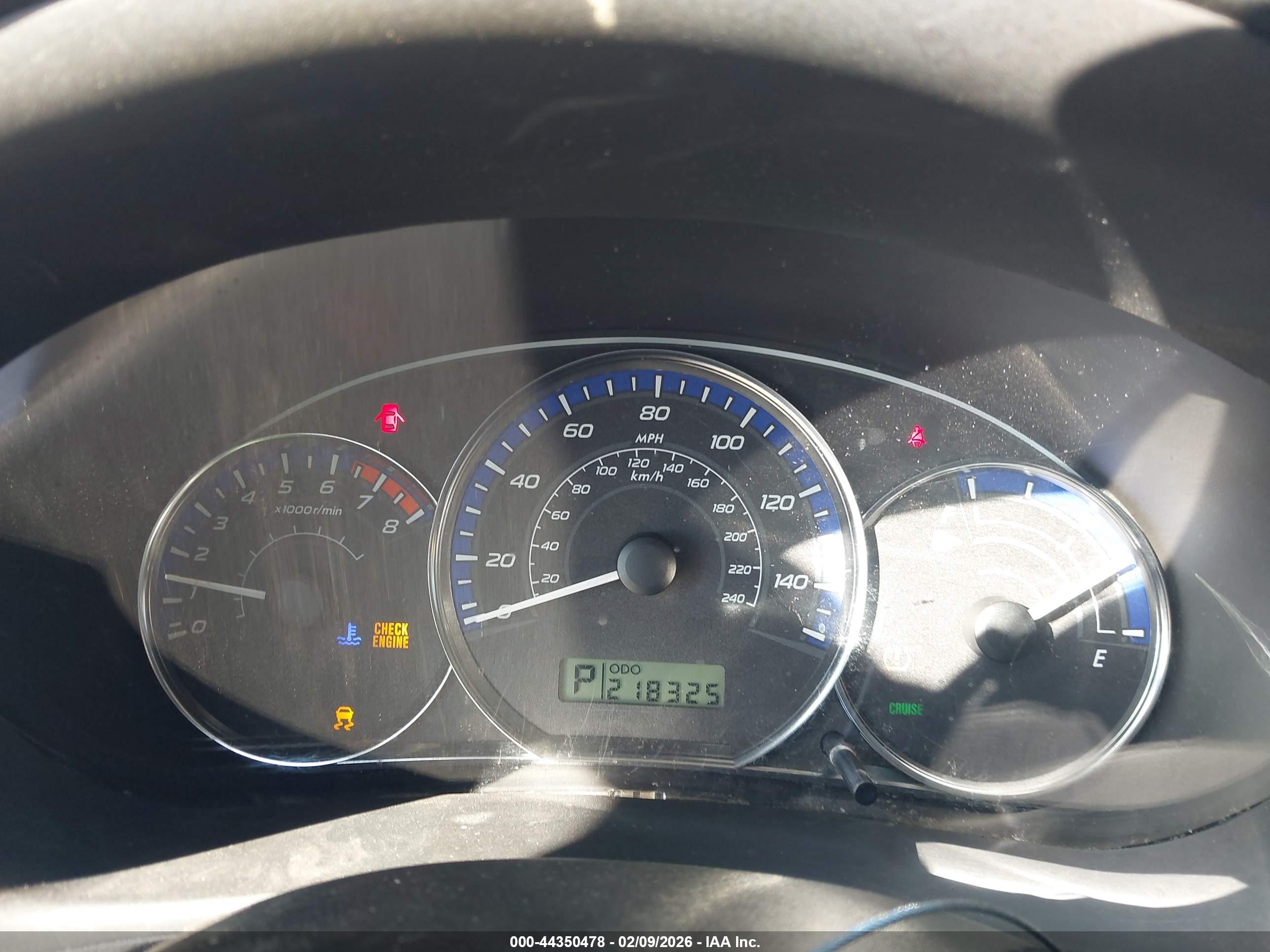 SUBARU FORESTER image 7
