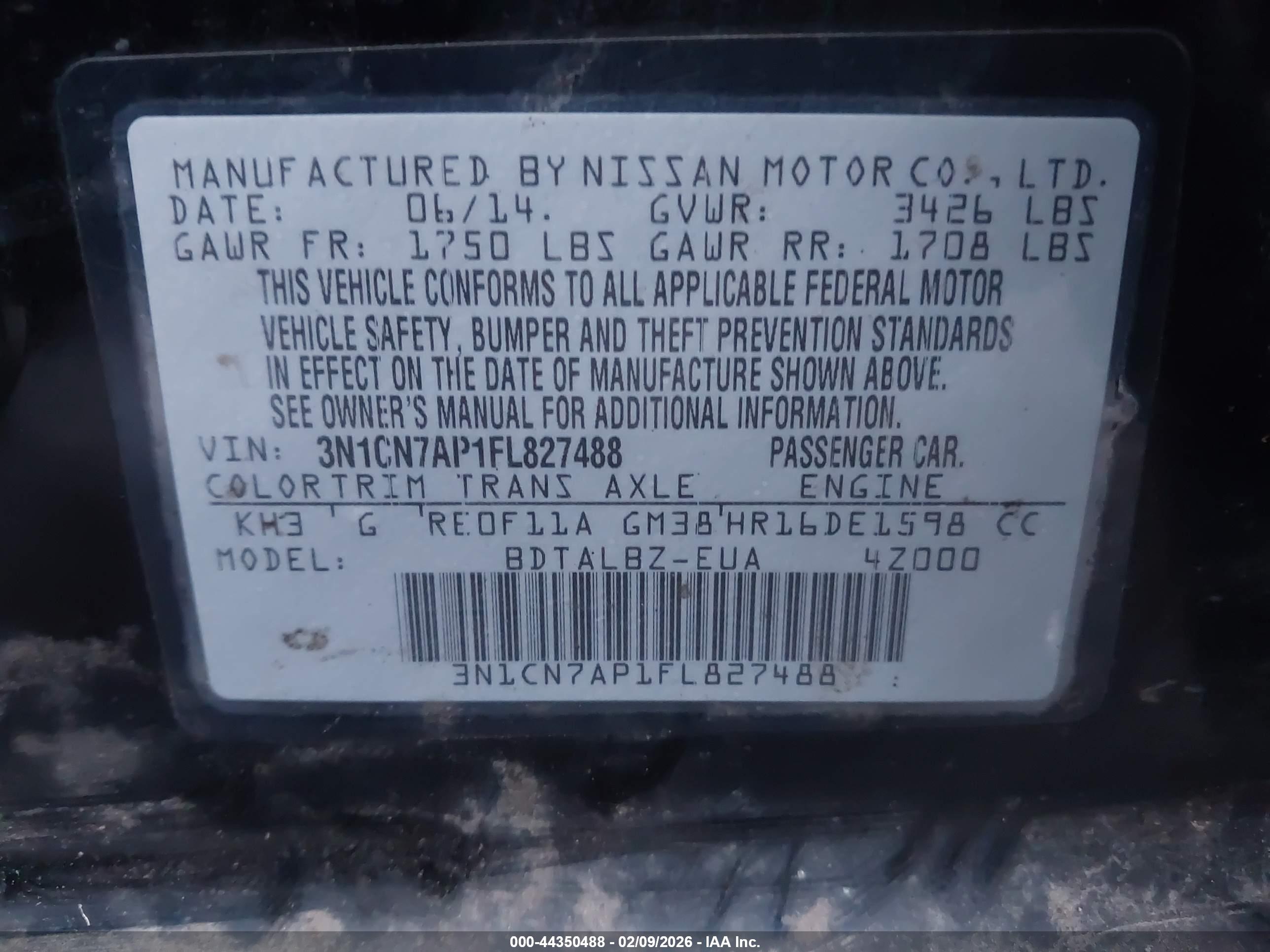 NISSAN VERSA image 9