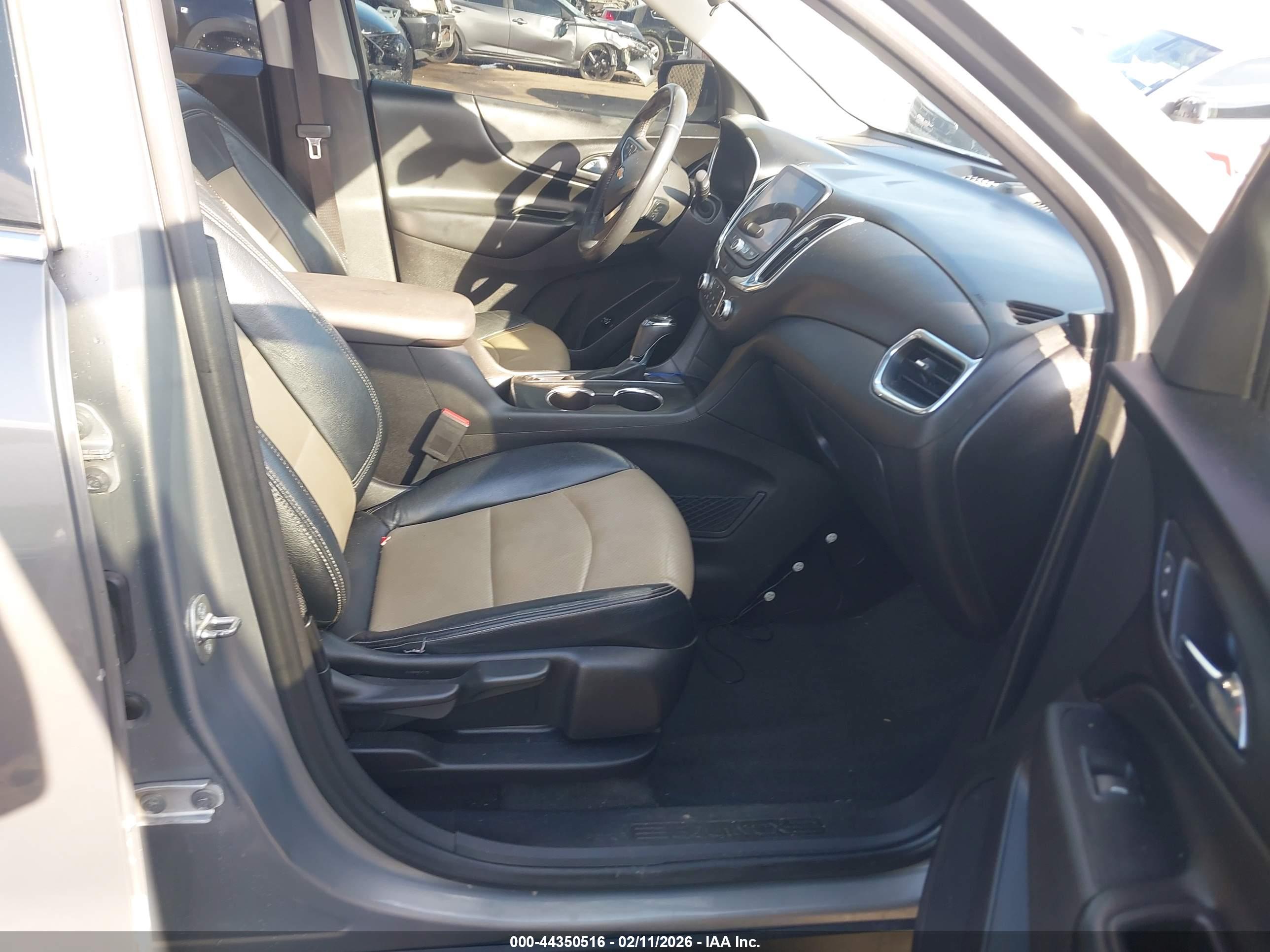 CHEVROLET EQUINOX image 5