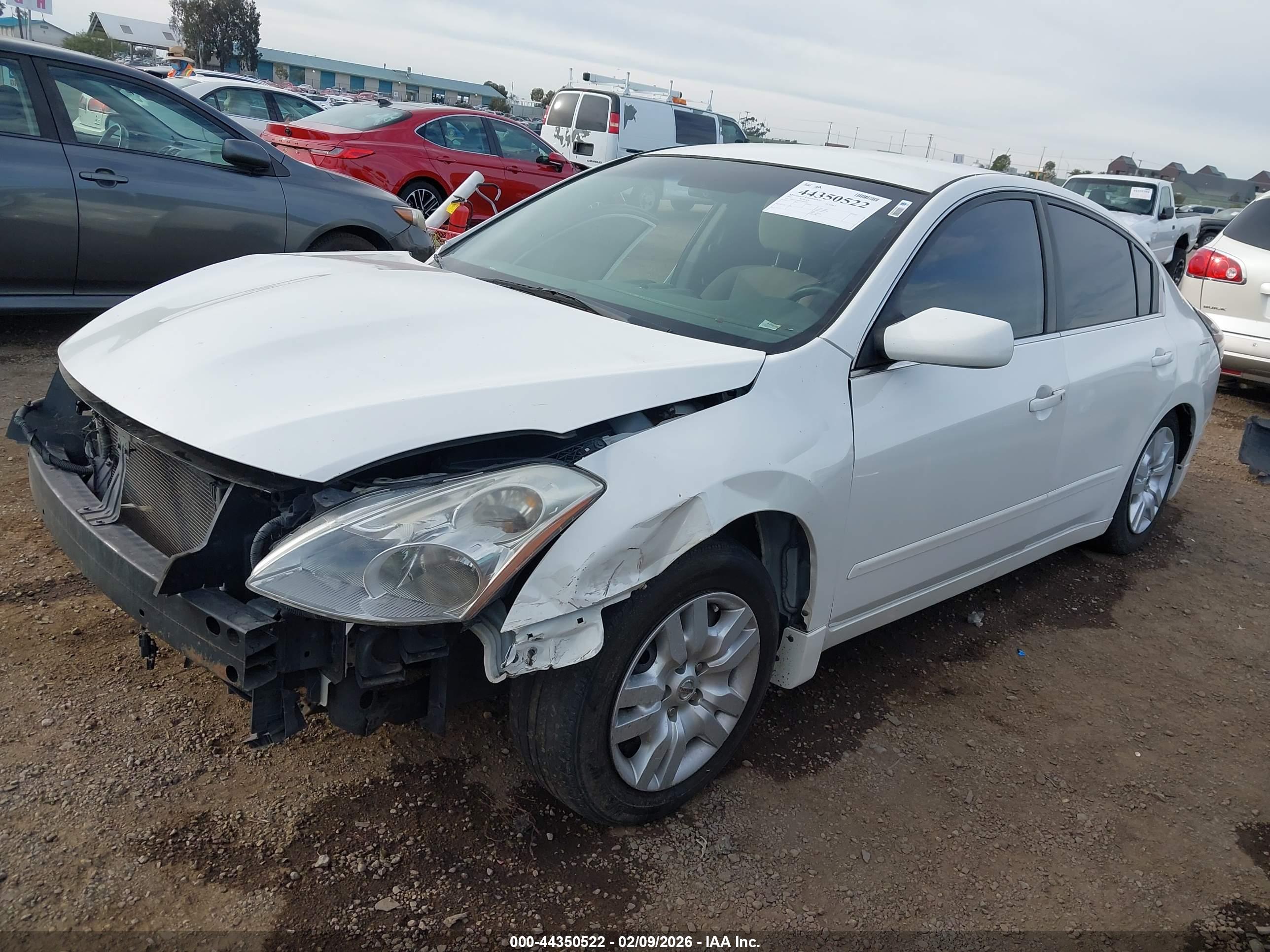 NISSAN ALTIMA image 2