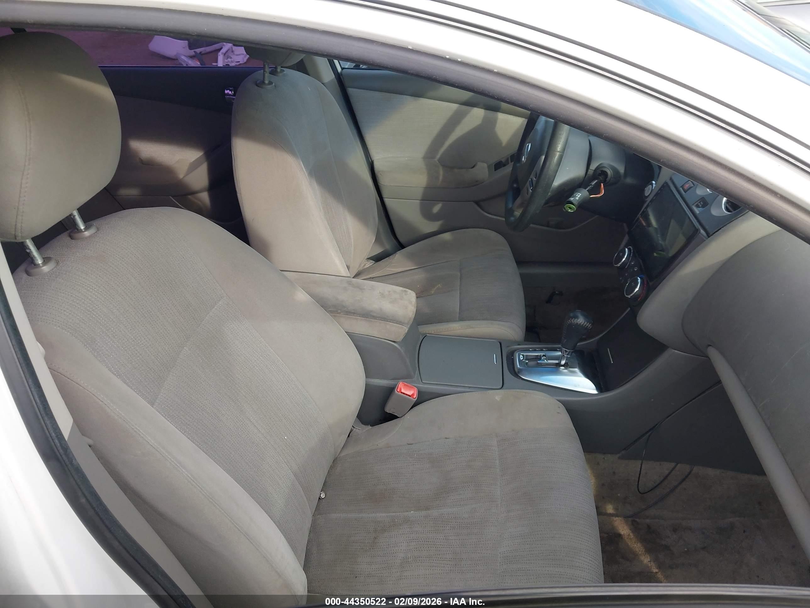 NISSAN ALTIMA image 5