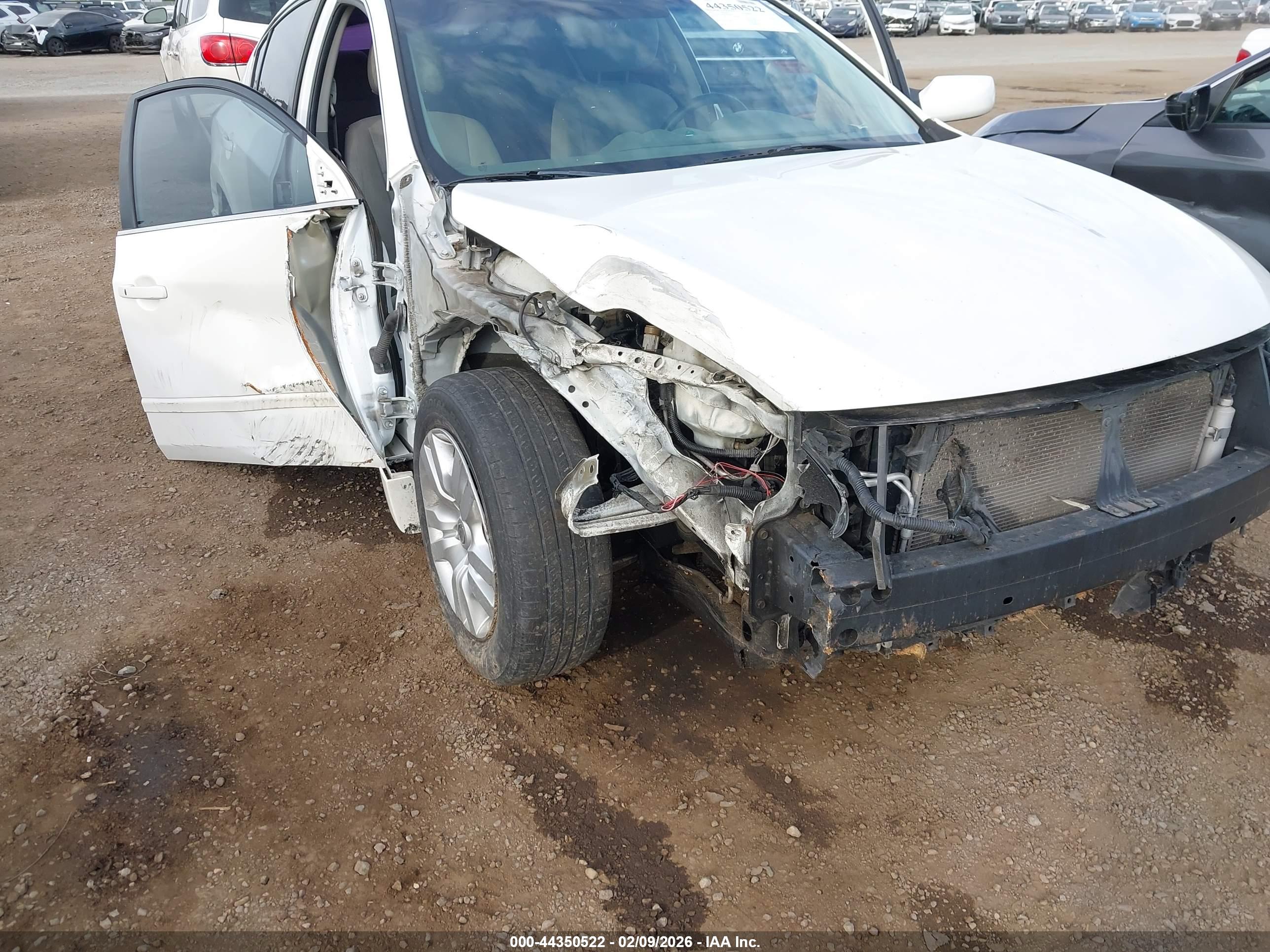 NISSAN ALTIMA image 6