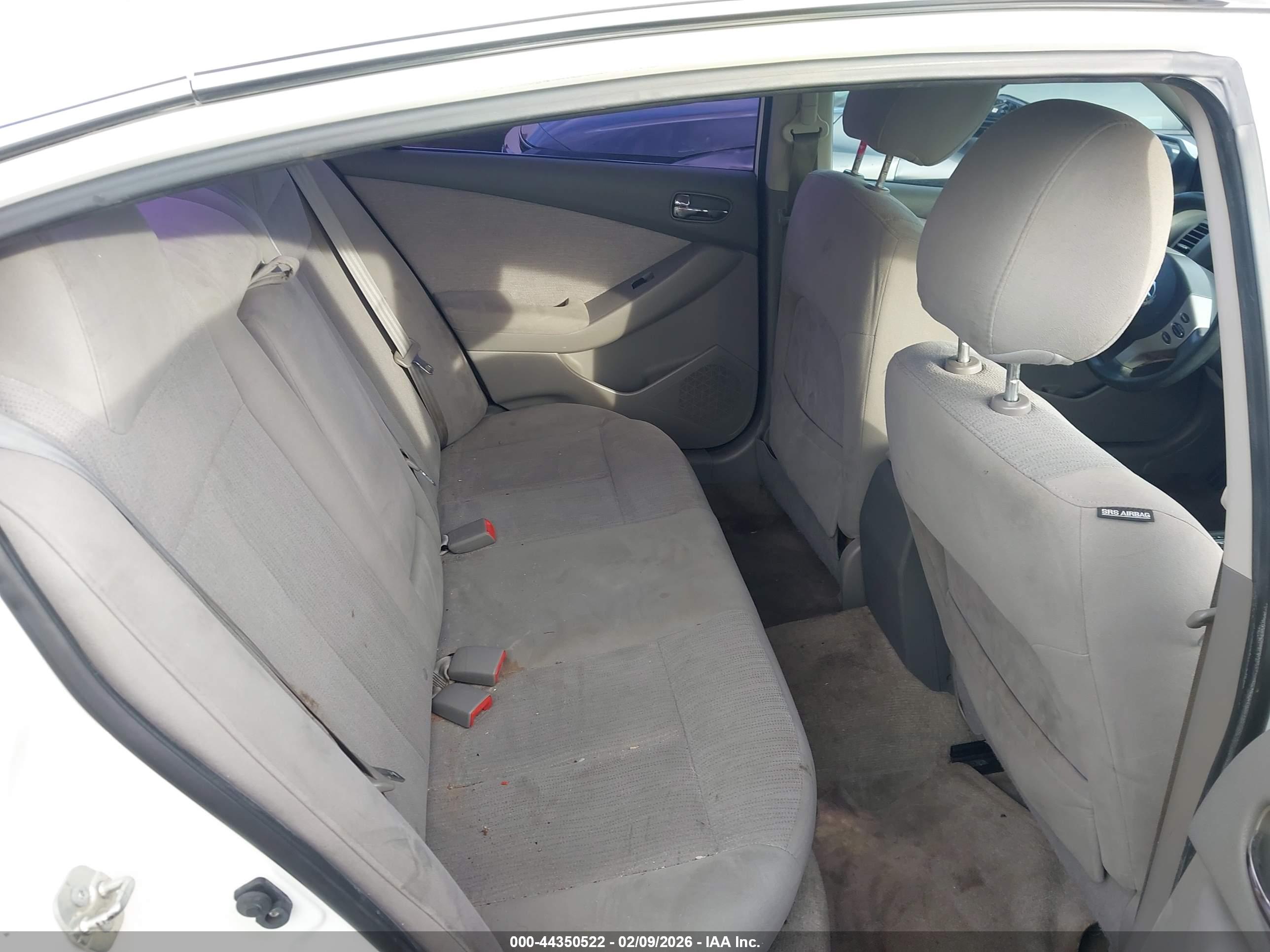 NISSAN ALTIMA image 8