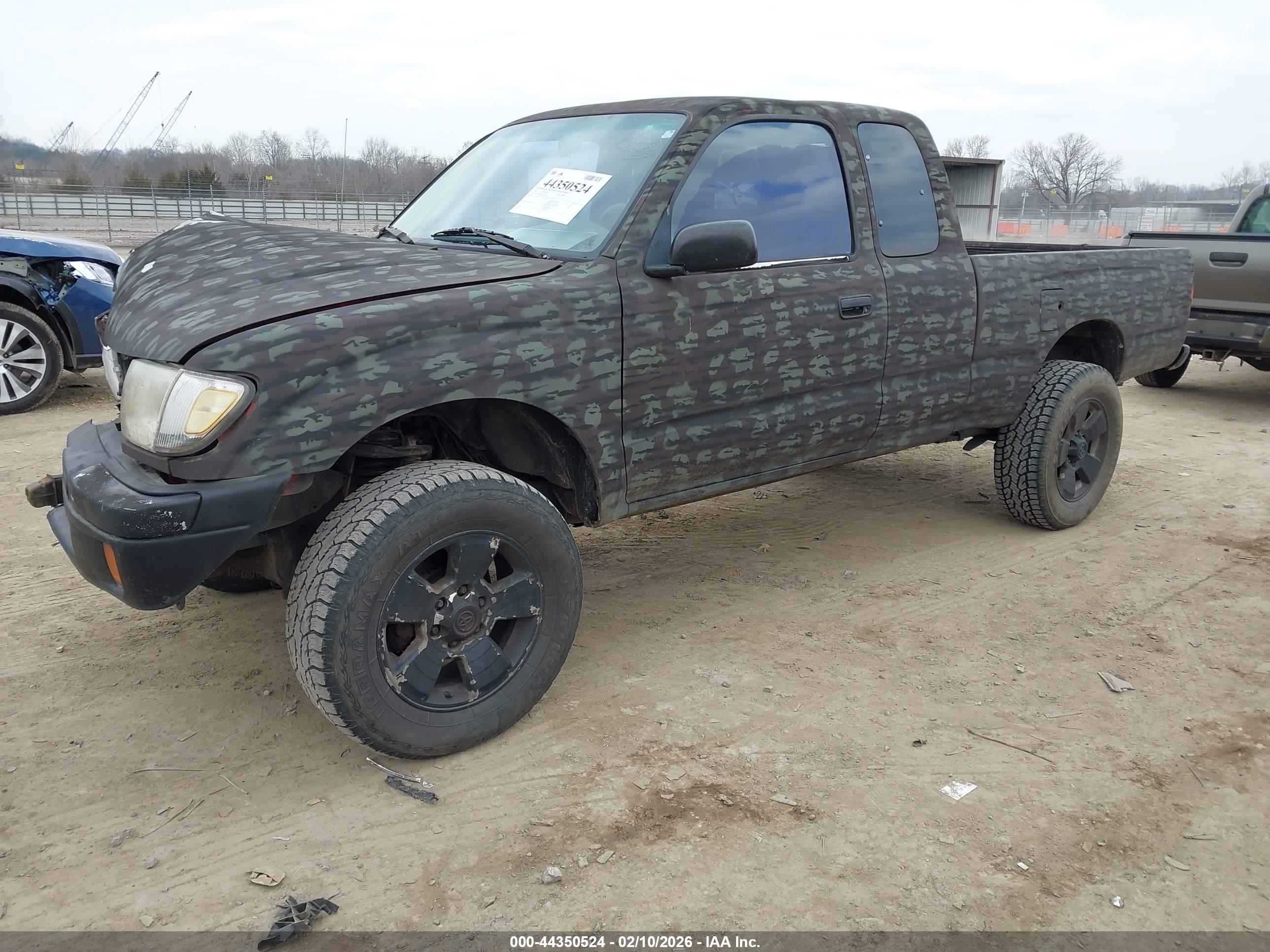 TOYOTA TACOMA image 2
