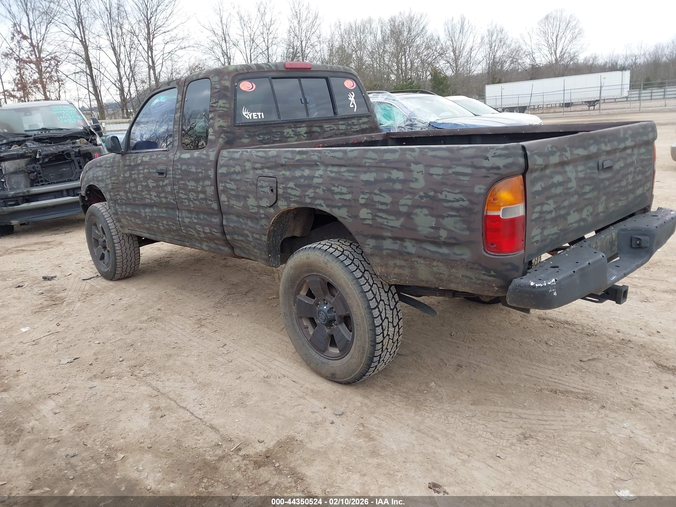 TOYOTA TACOMA image 3