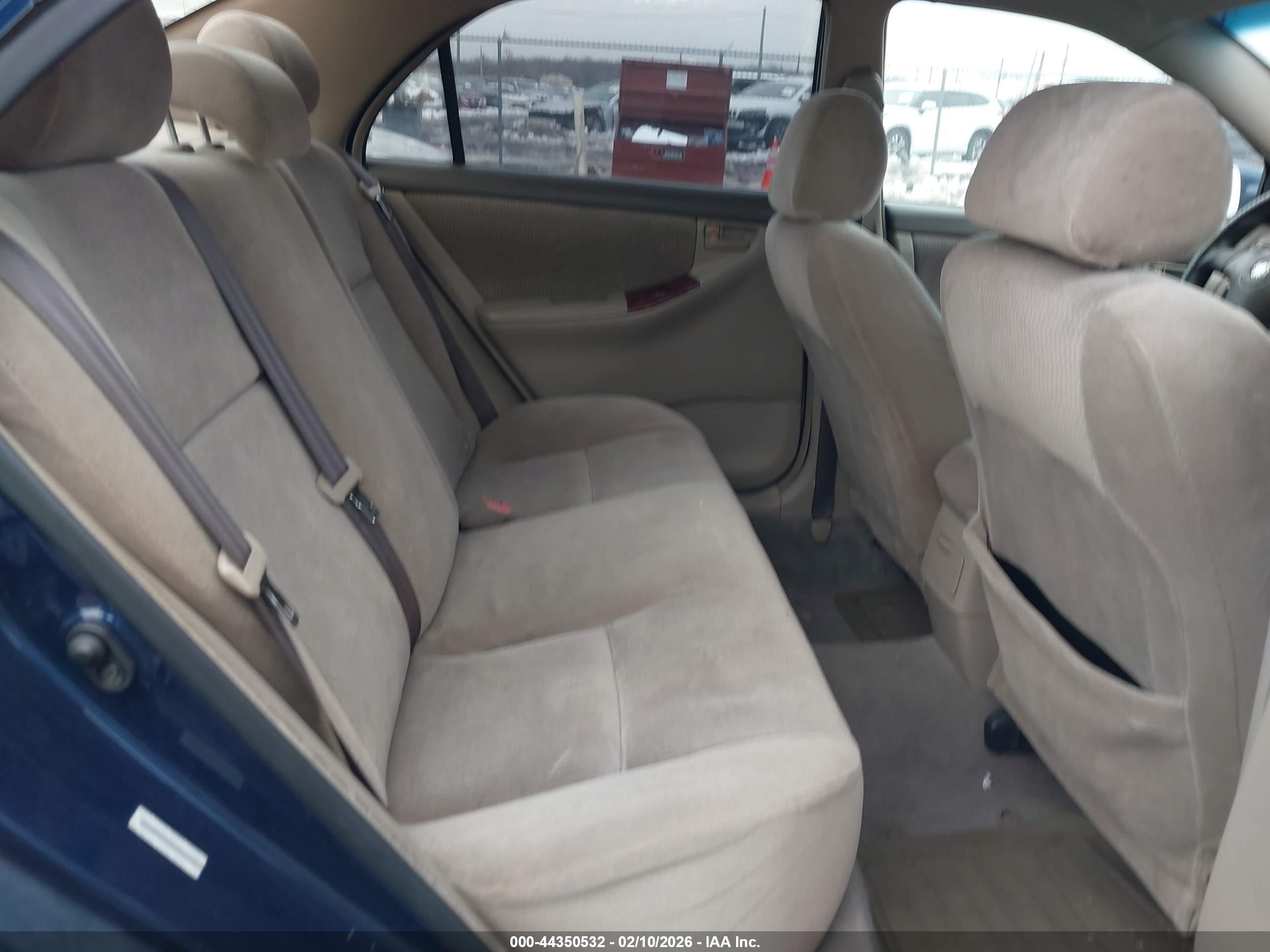 TOYOTA COROLLA image 8