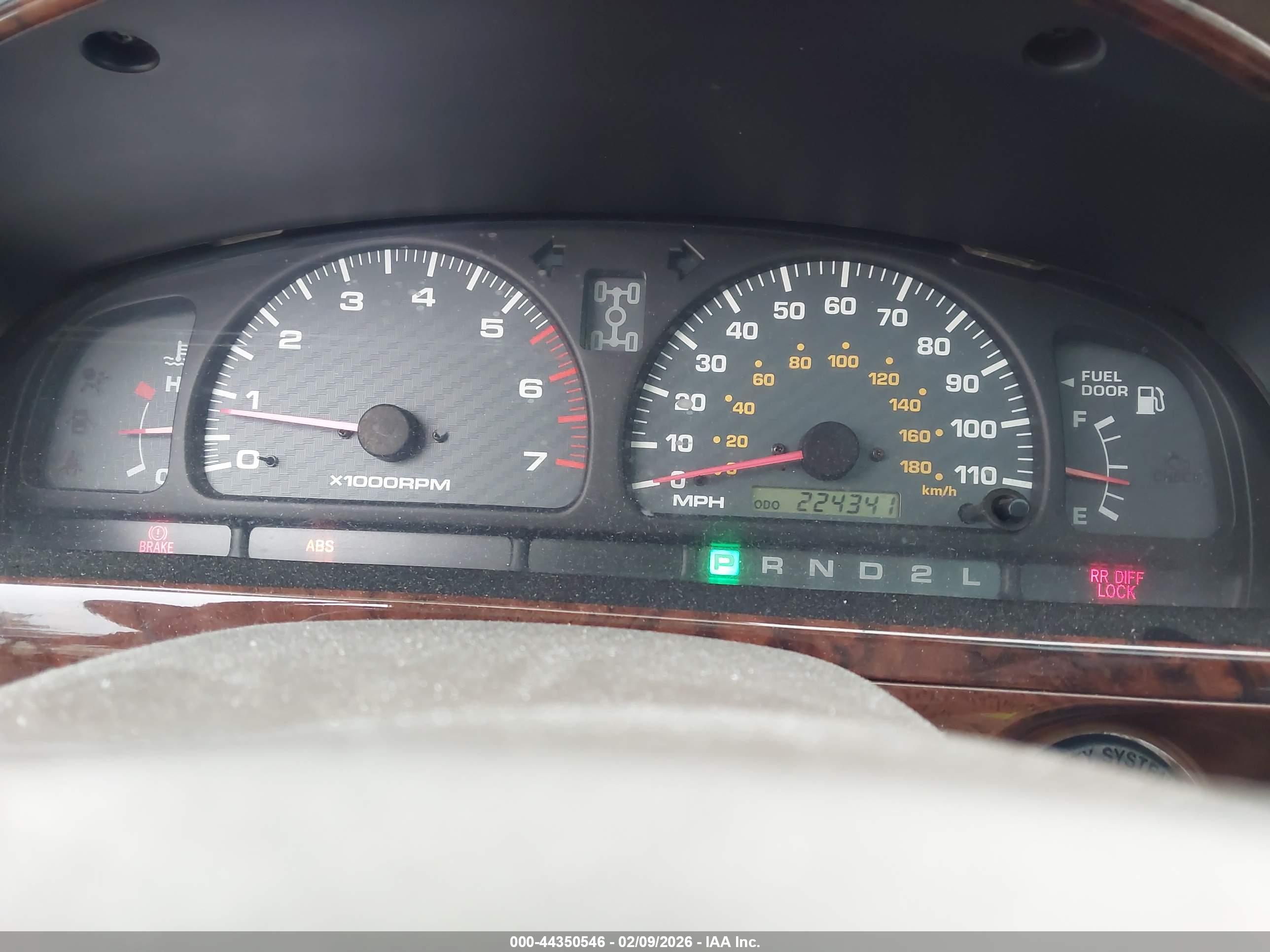 TOYOTA 4RUNNER image 7