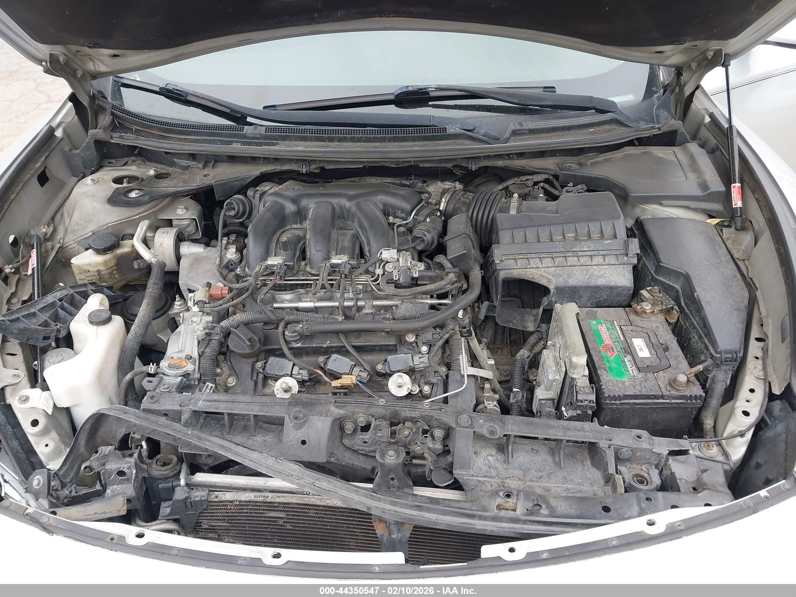 NISSAN MAXIMA image 10
