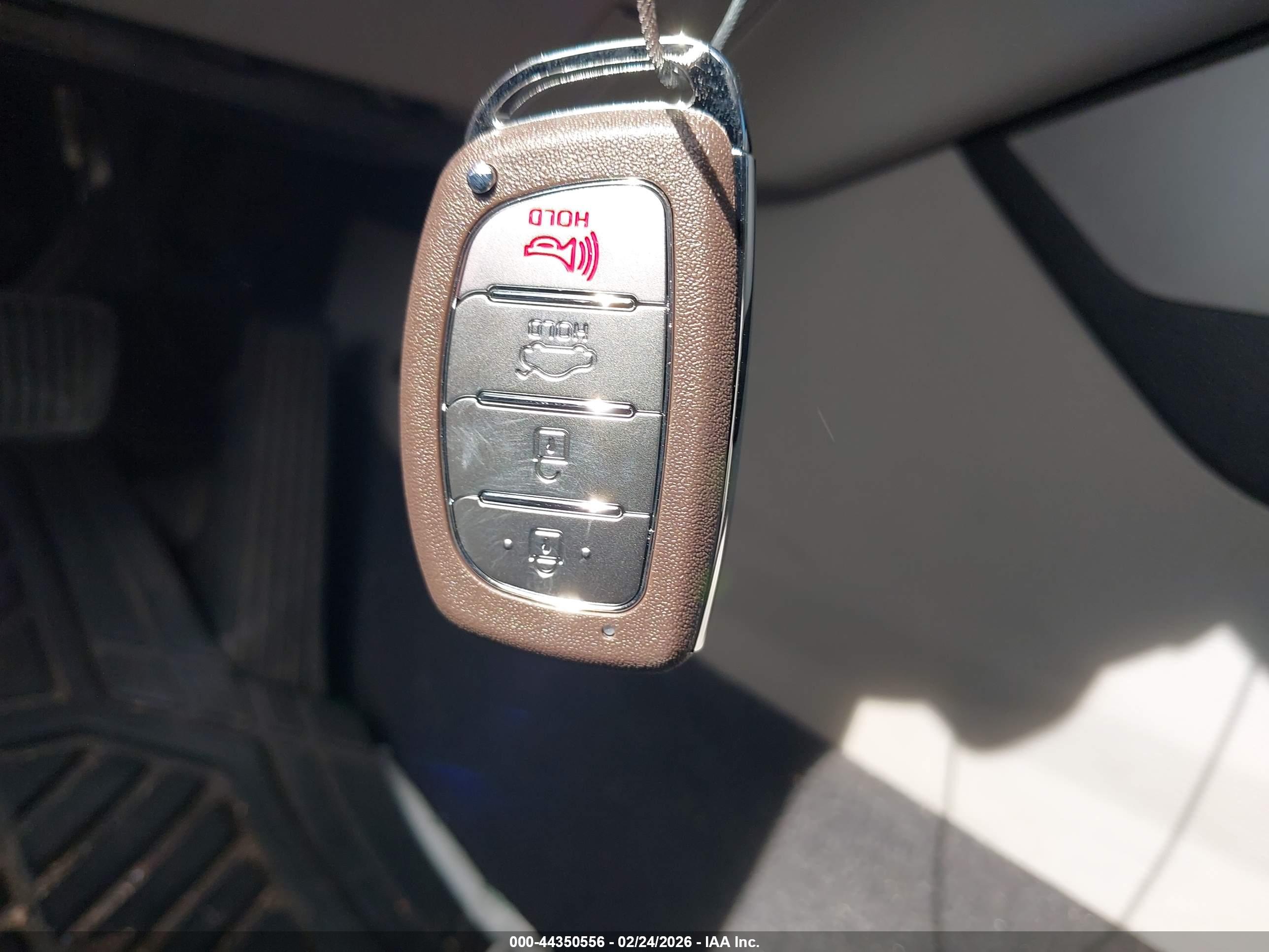 HYUNDAI SONATA image 11