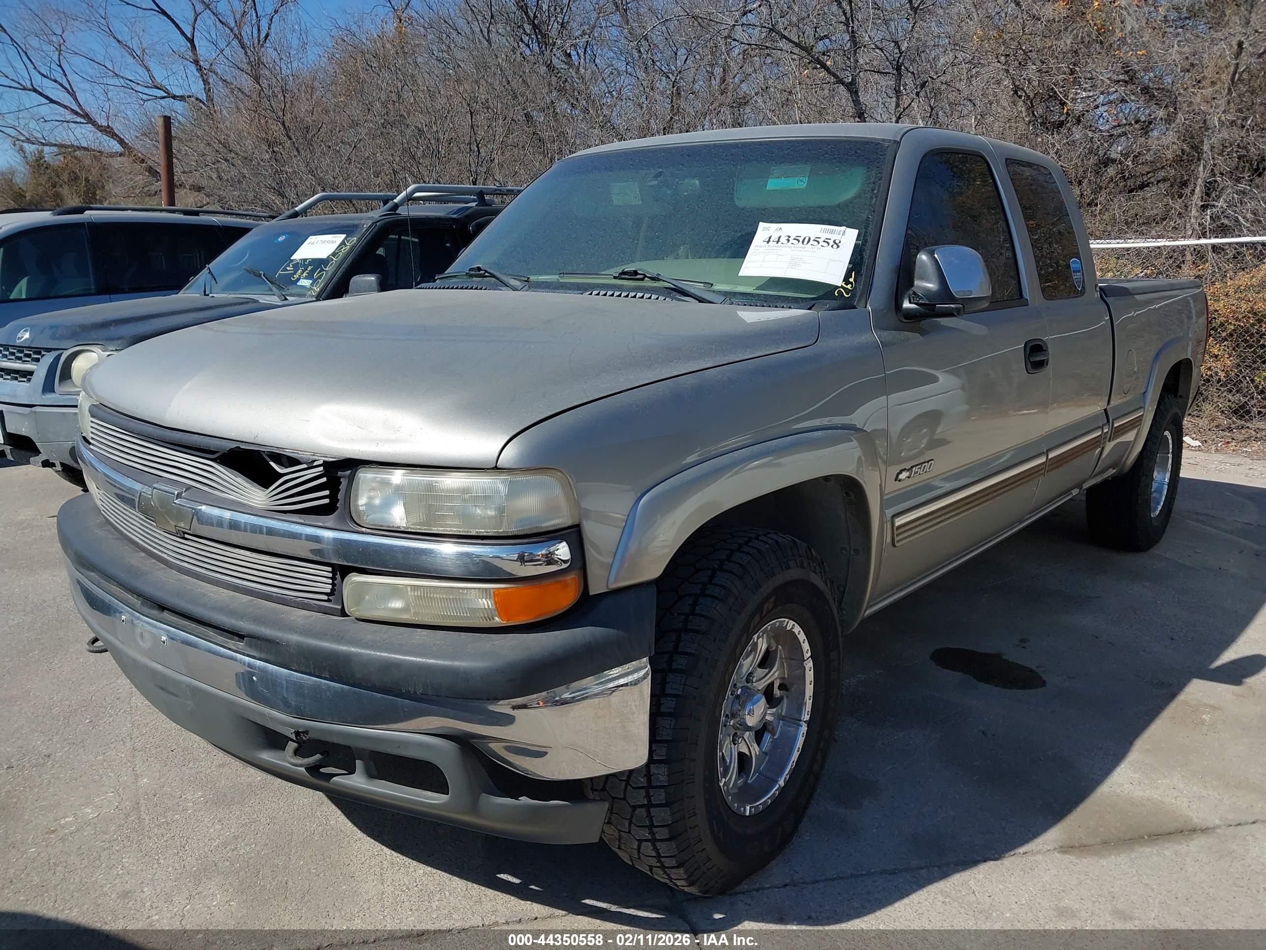 CHEVROLET SILVERADO image 2