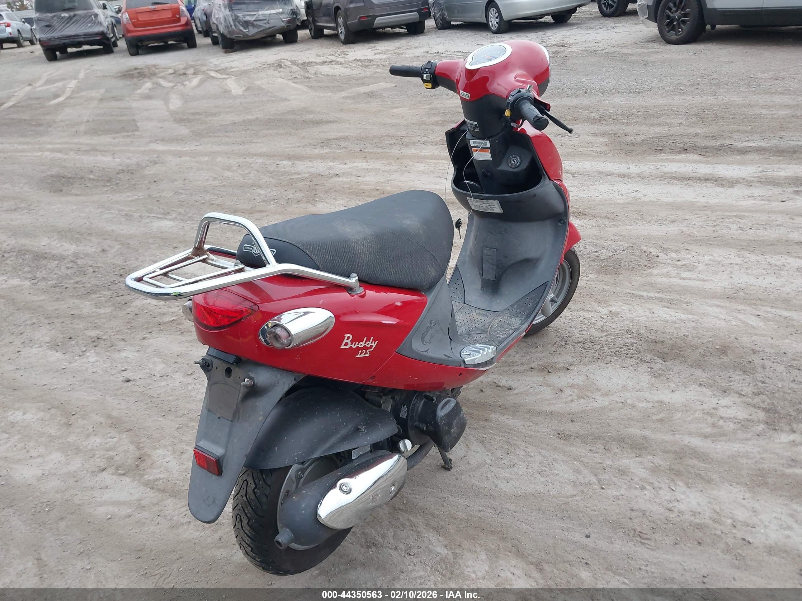 GENUINE SCOOTER image 4