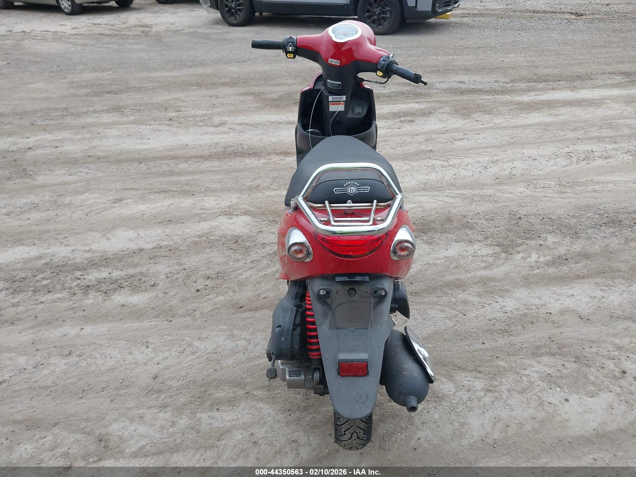 GENUINE SCOOTER image 6