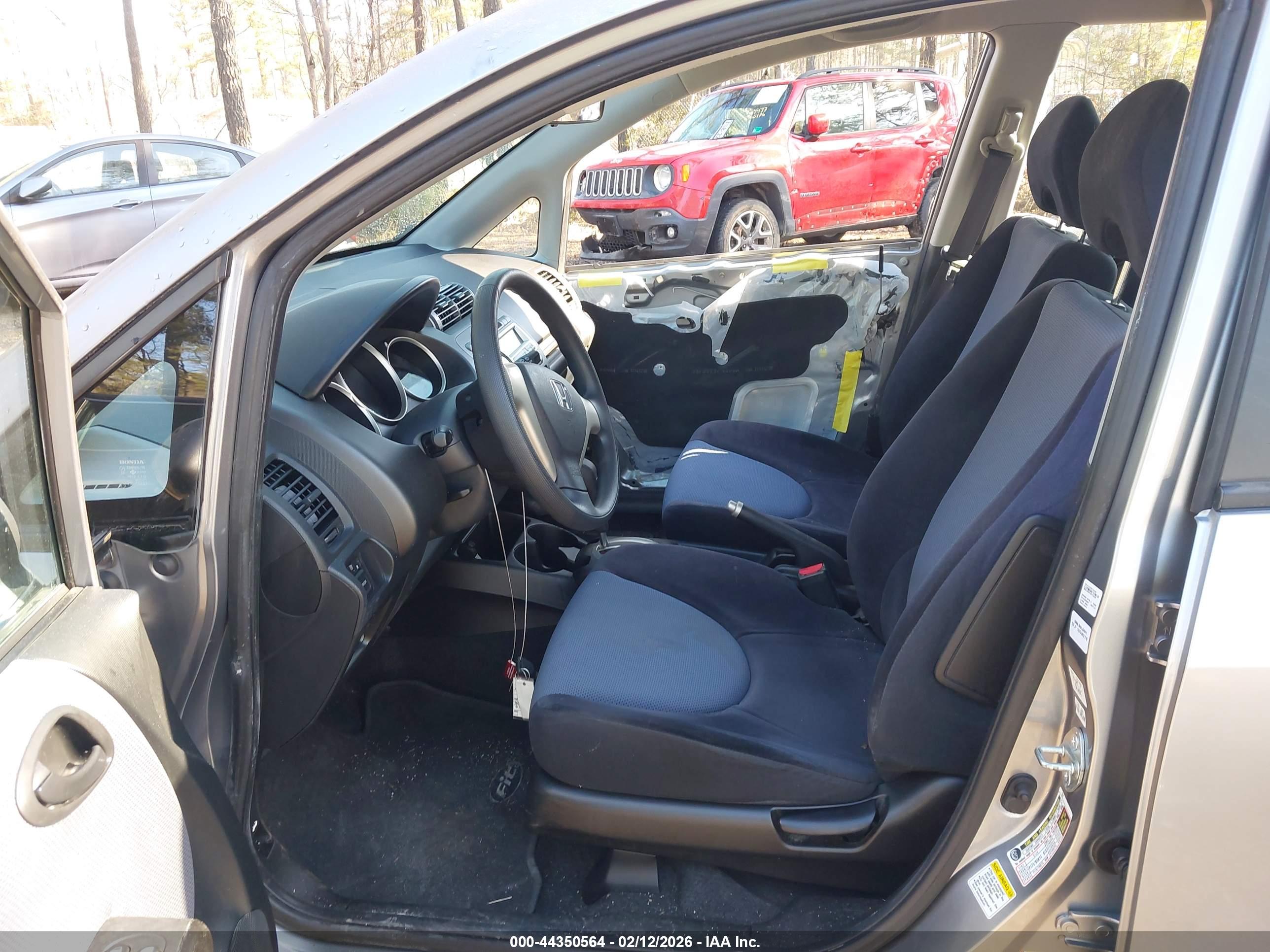 HONDA FIT image 5