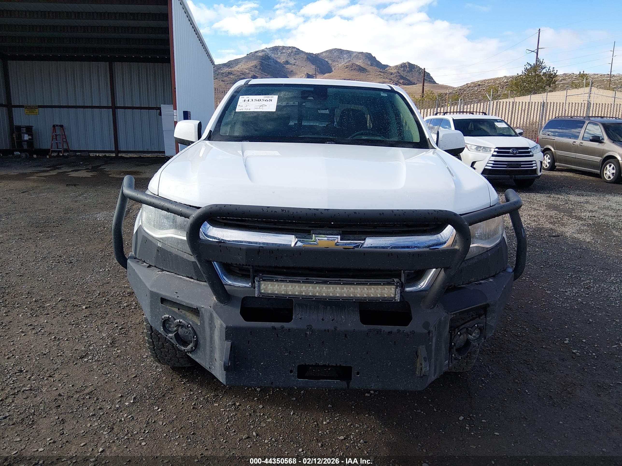 CHEVROLET COLORADO image 6