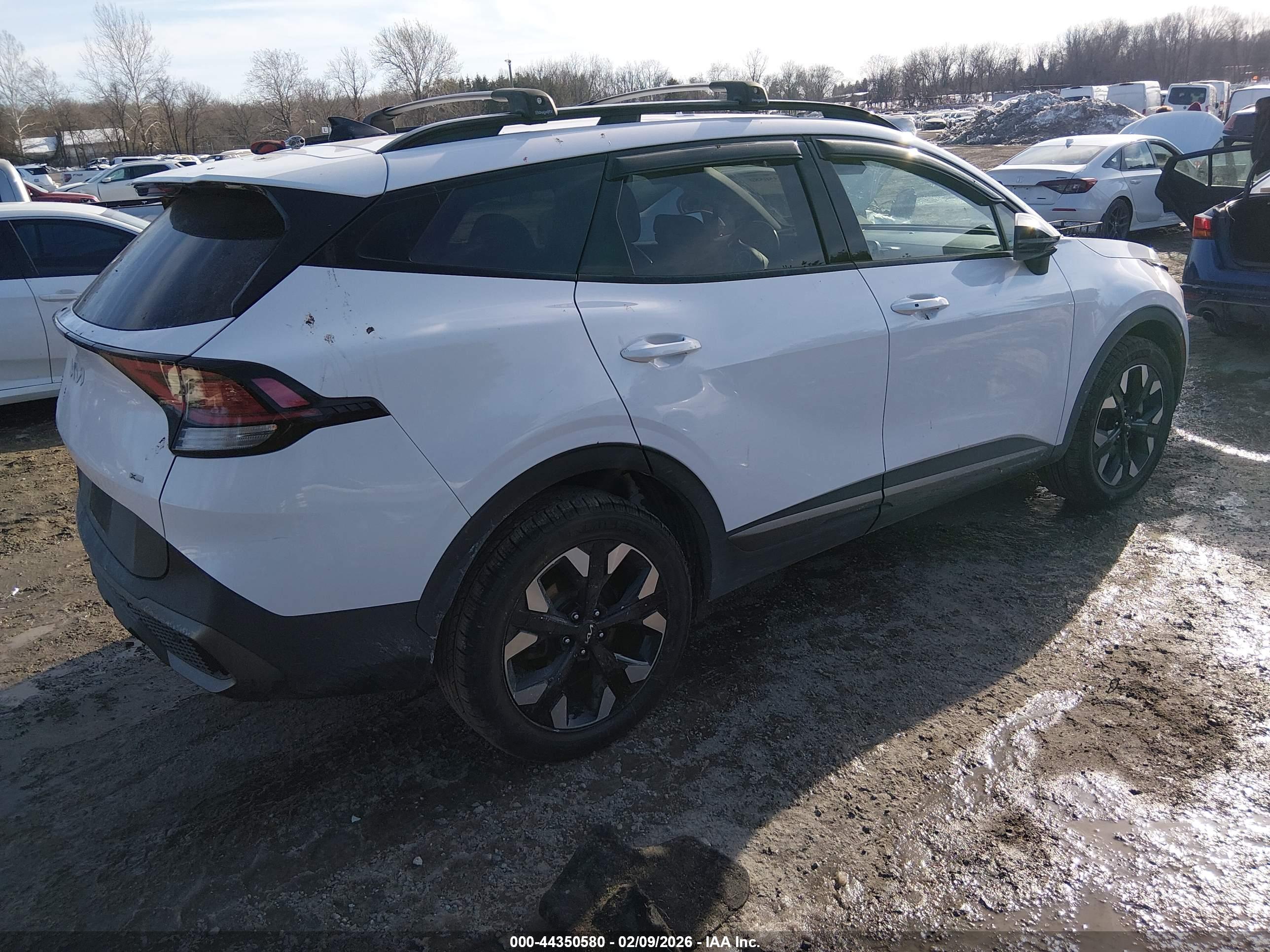 KIA SPORTAGE image 4
