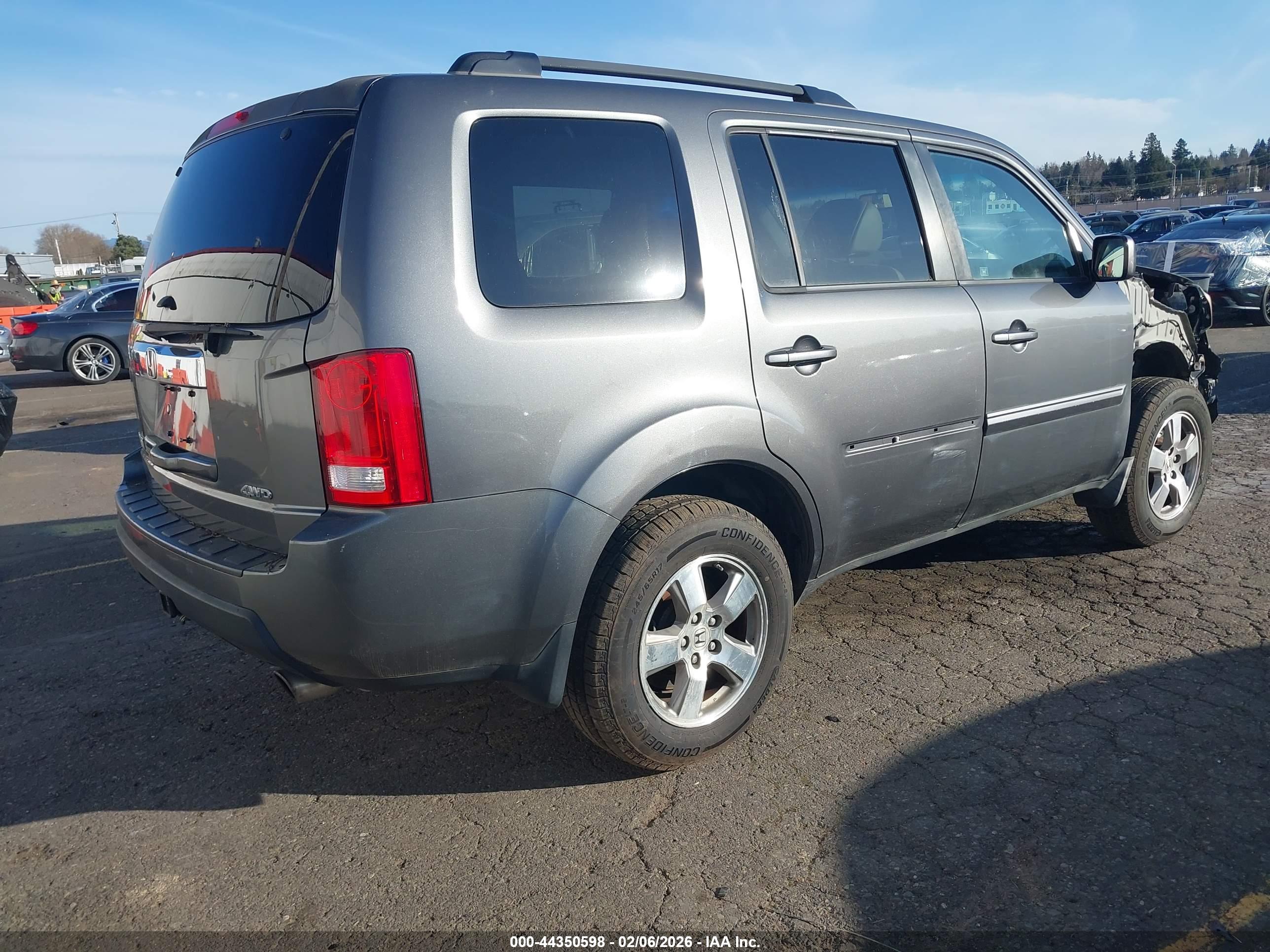 HONDA PILOT image 4