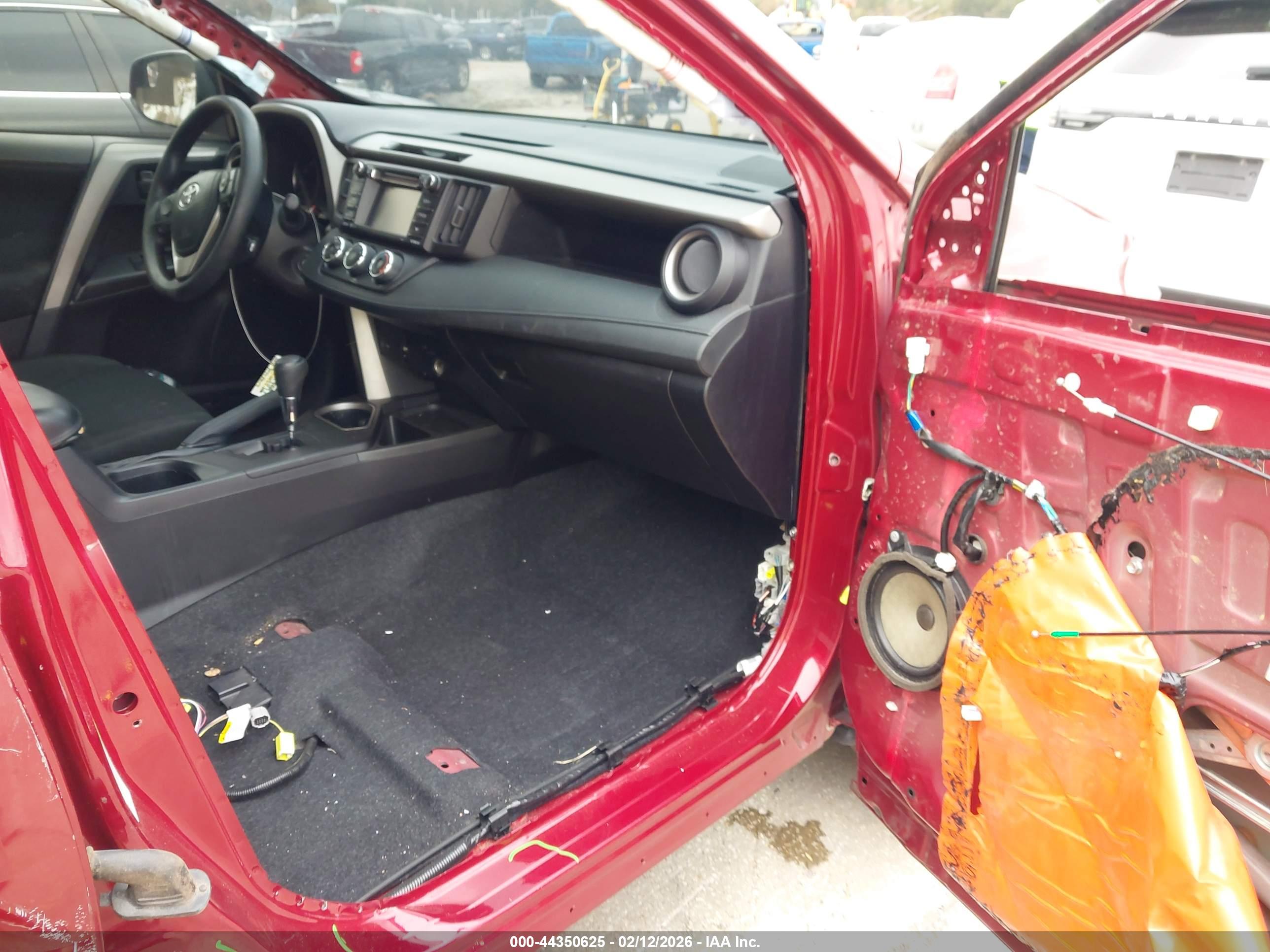TOYOTA RAV4 image 5