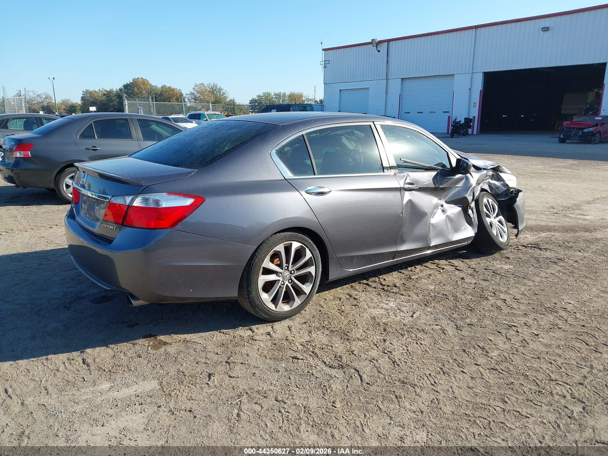 HONDA ACCORD image 4