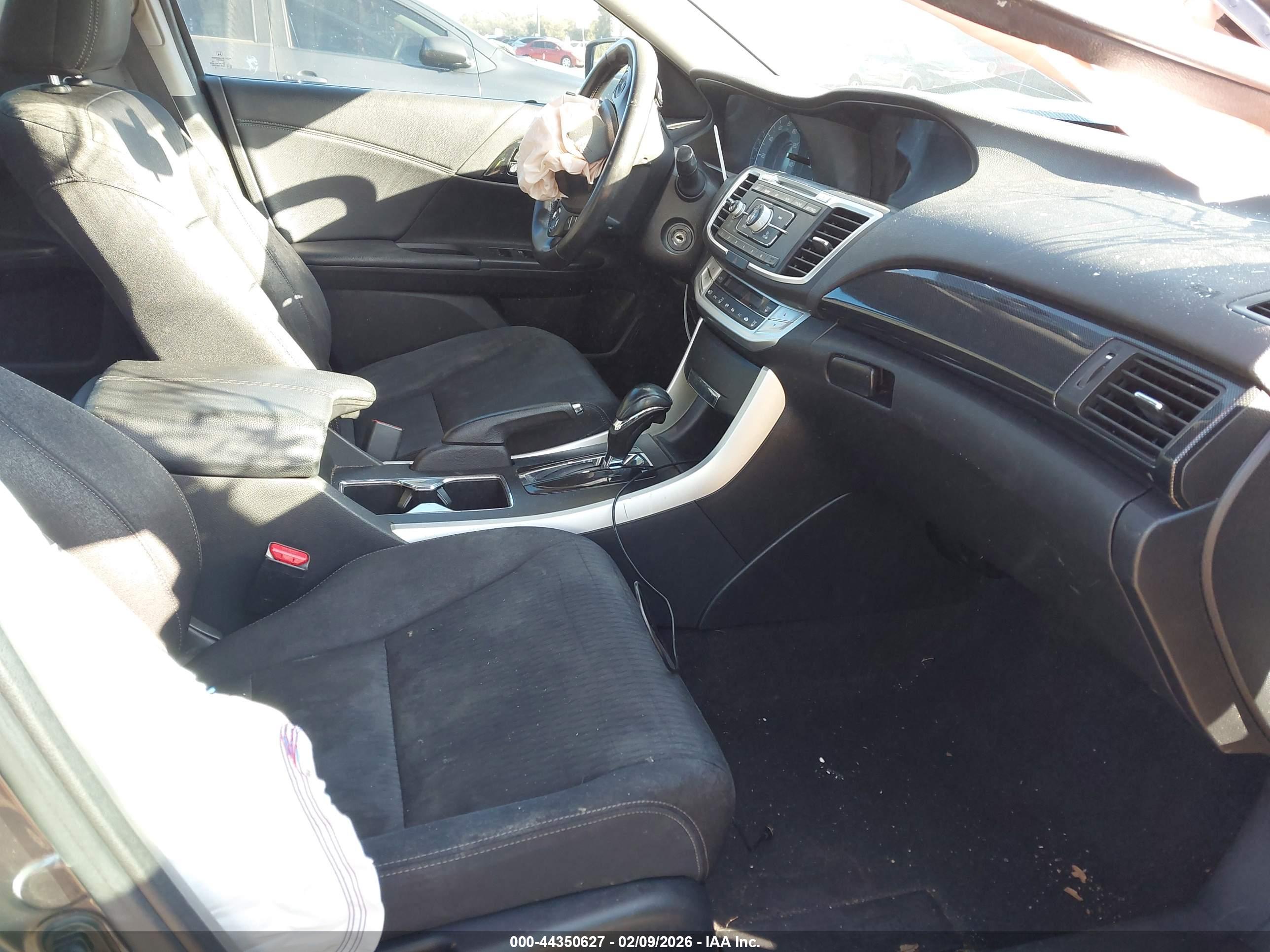 HONDA ACCORD image 5