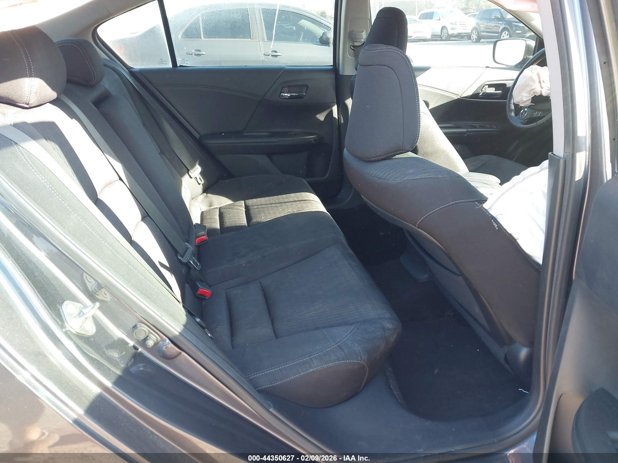 HONDA ACCORD image 8