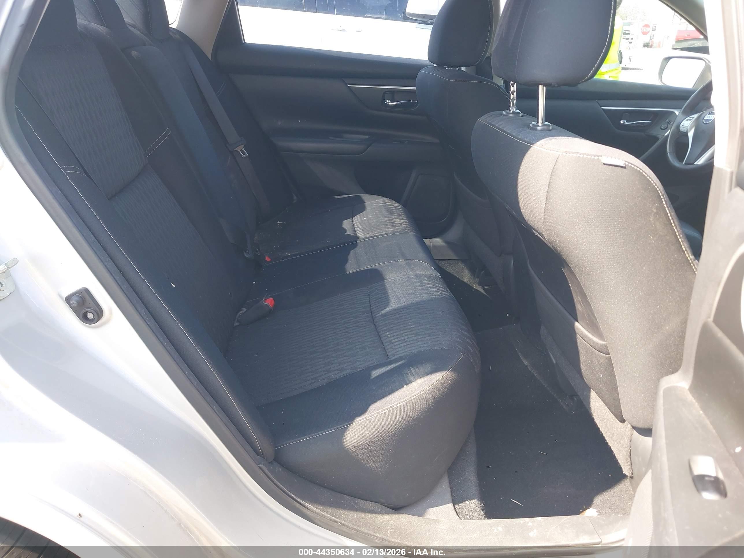 NISSAN ALTIMA image 8