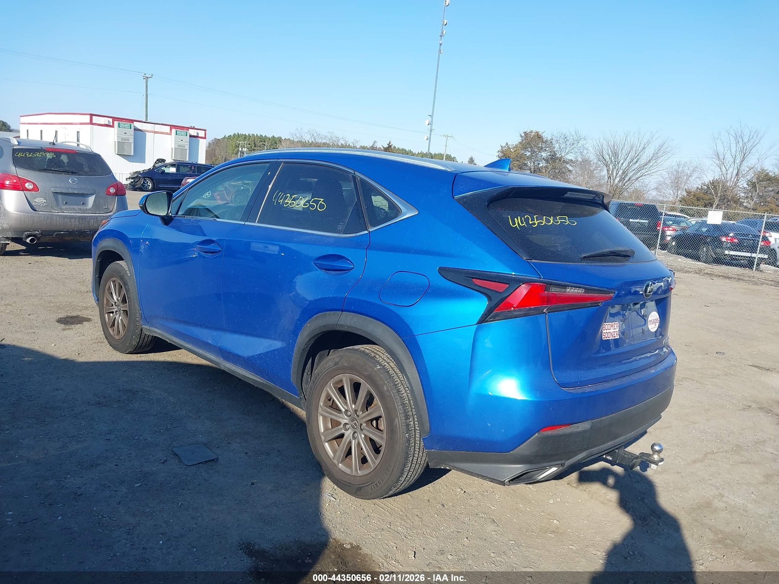 LEXUS NX image 3