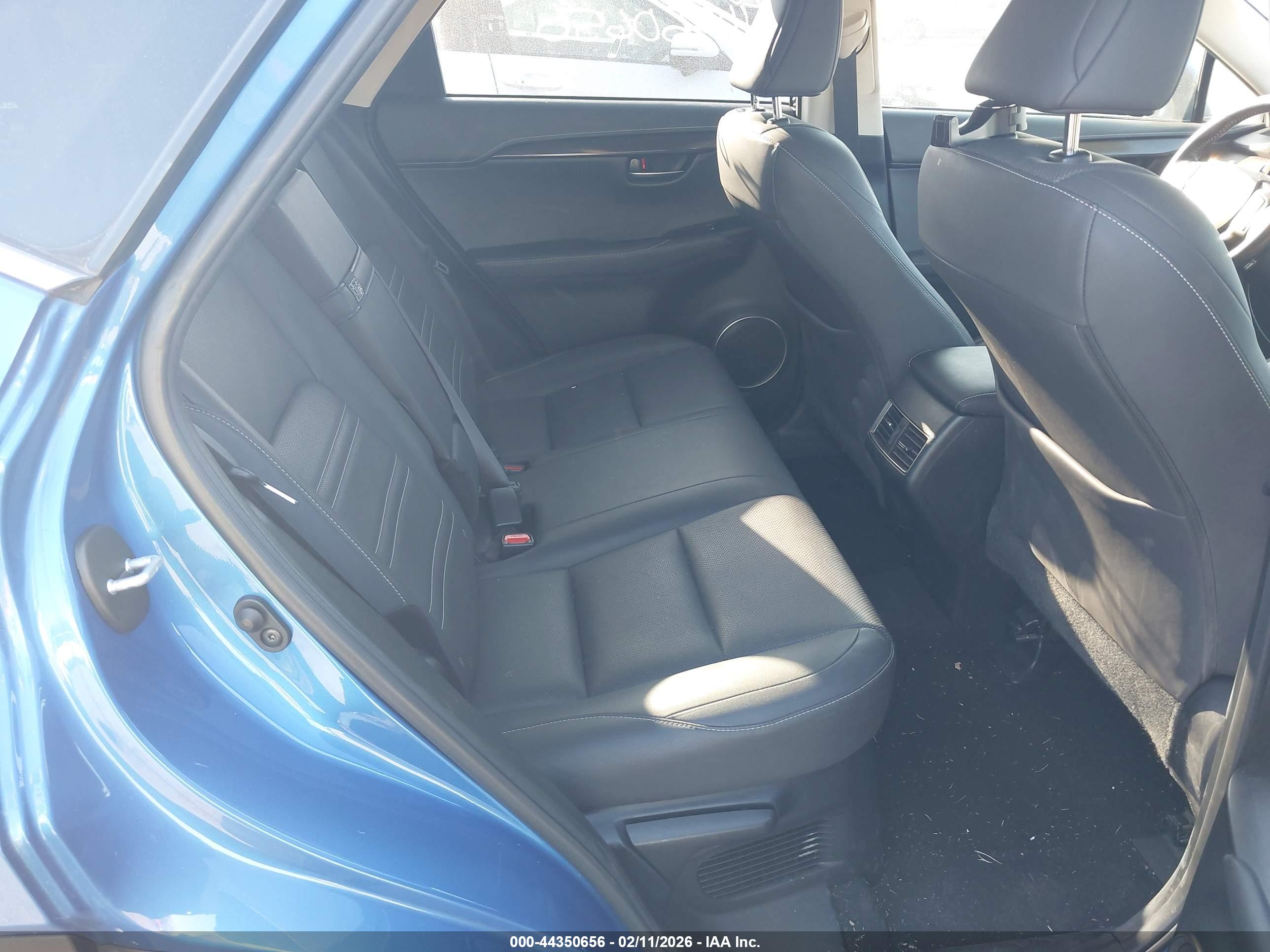 LEXUS NX image 8