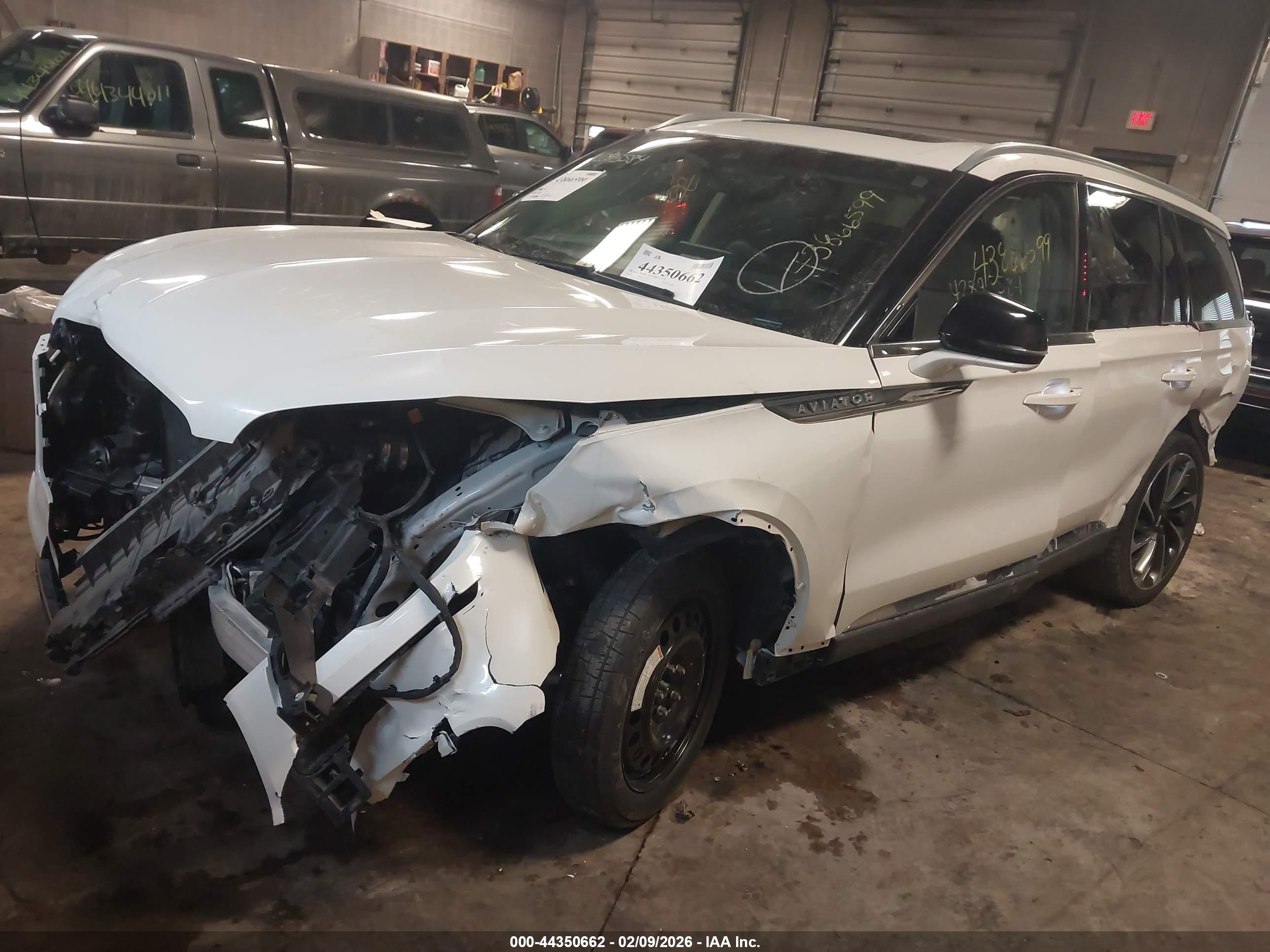 LINCOLN AVIATOR image 2