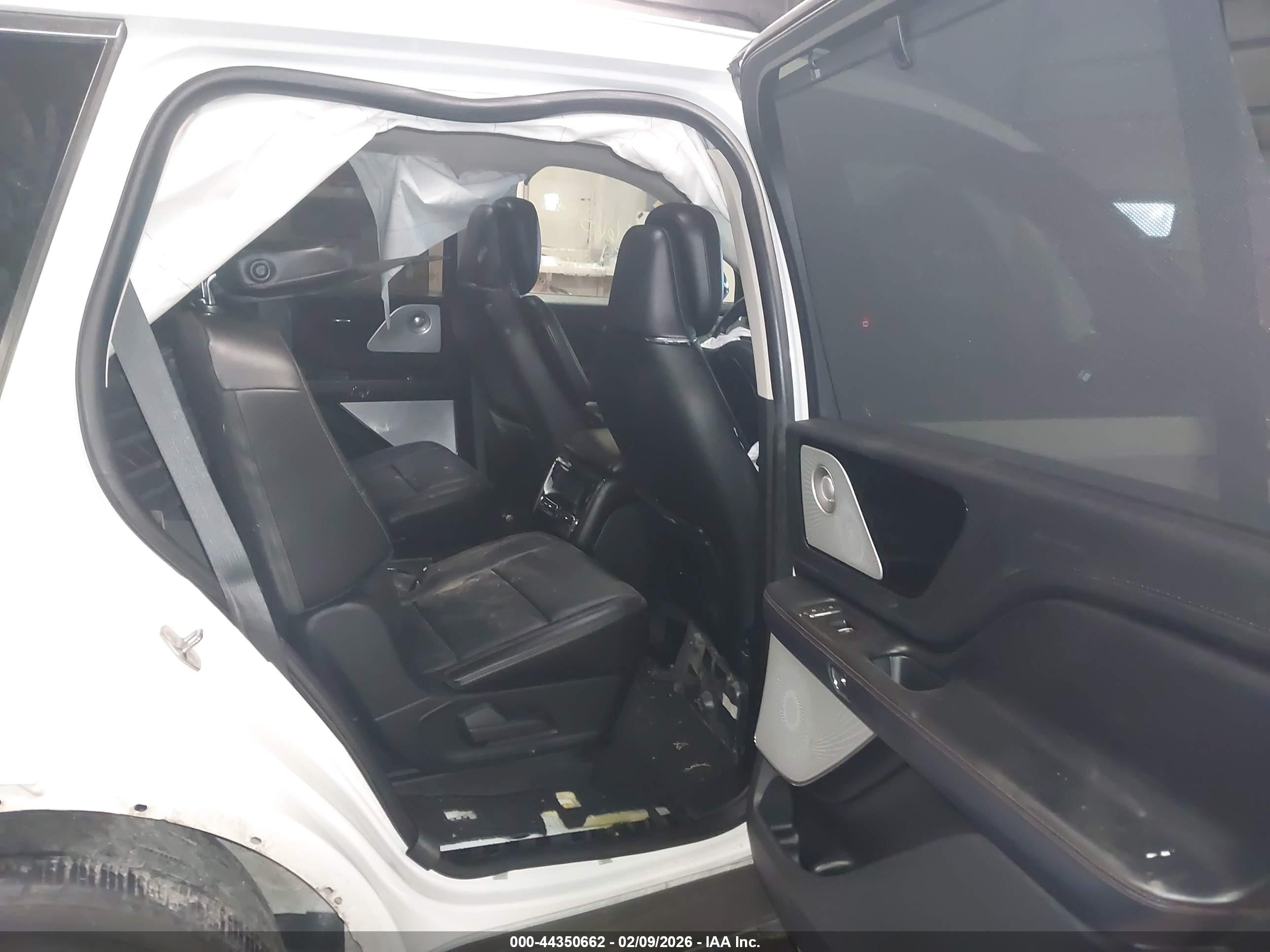 LINCOLN AVIATOR image 8