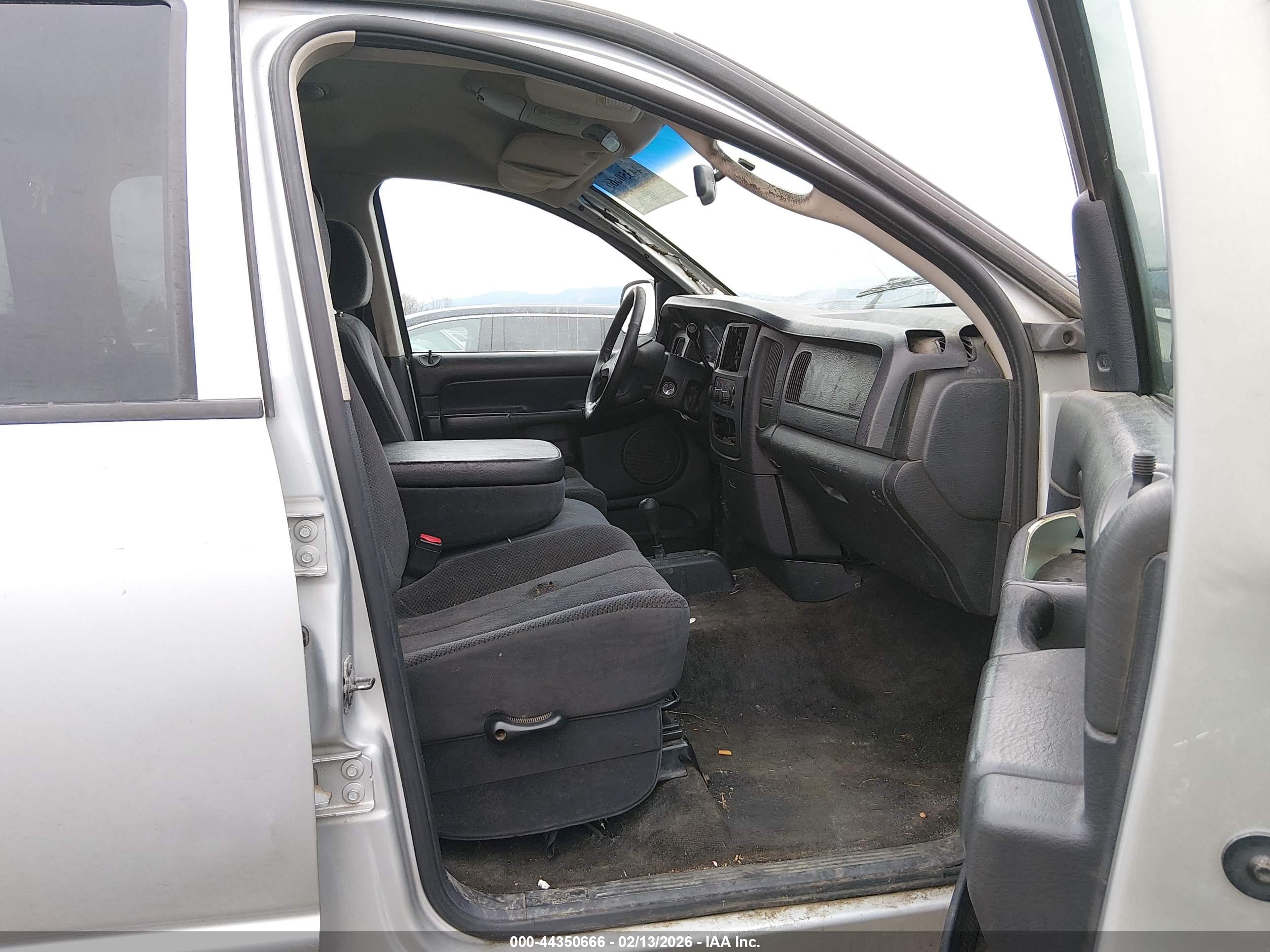 DODGE RAM image 5