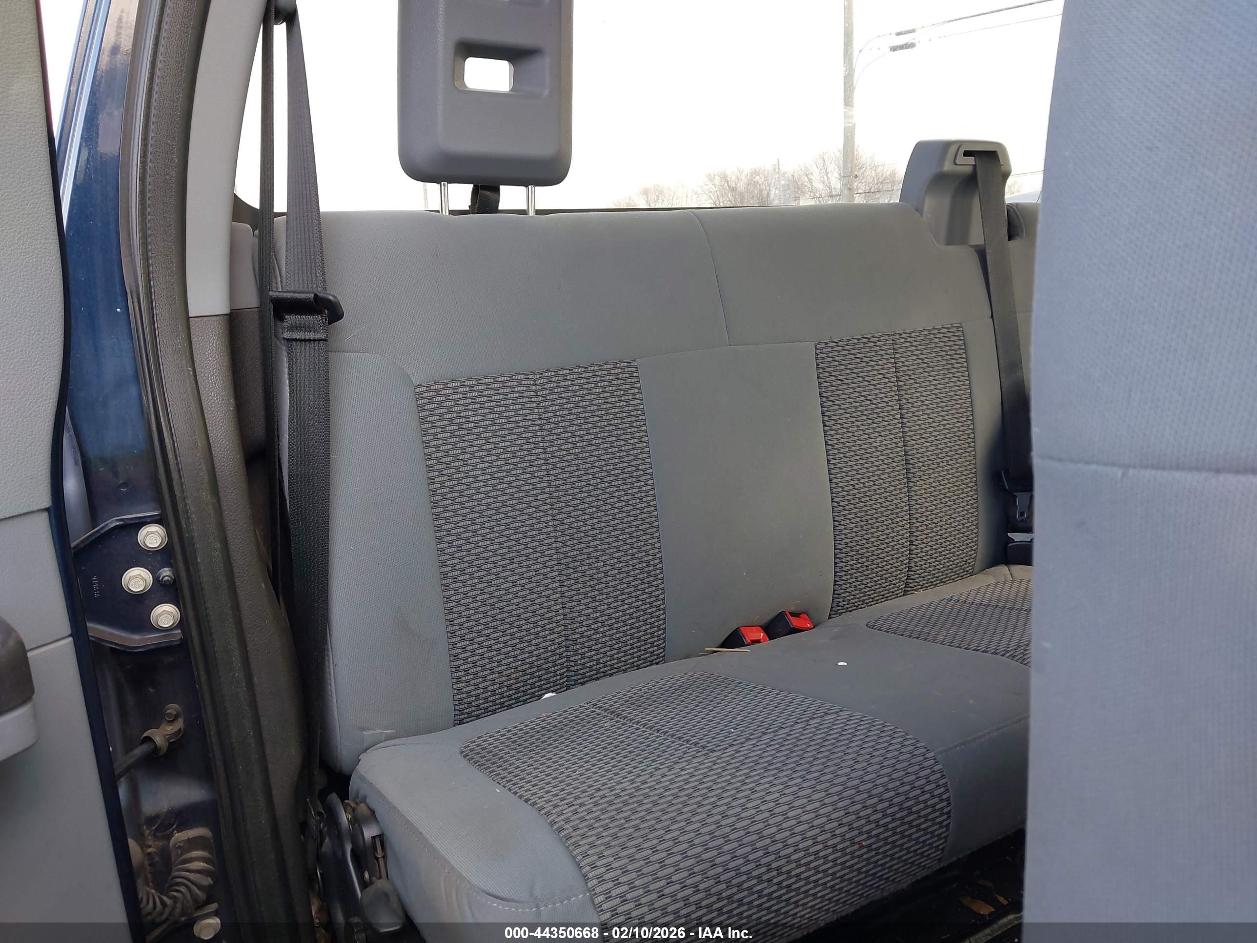 FORD F-250 image 8