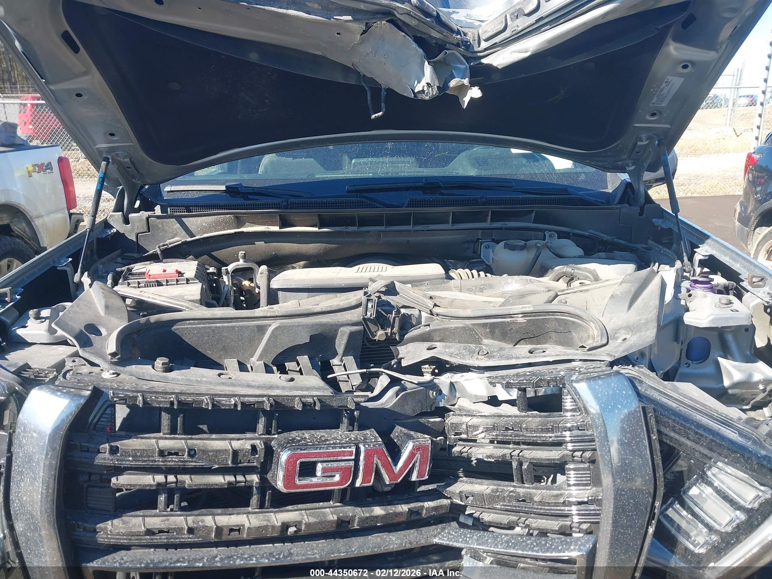 GMC YUKON image 10