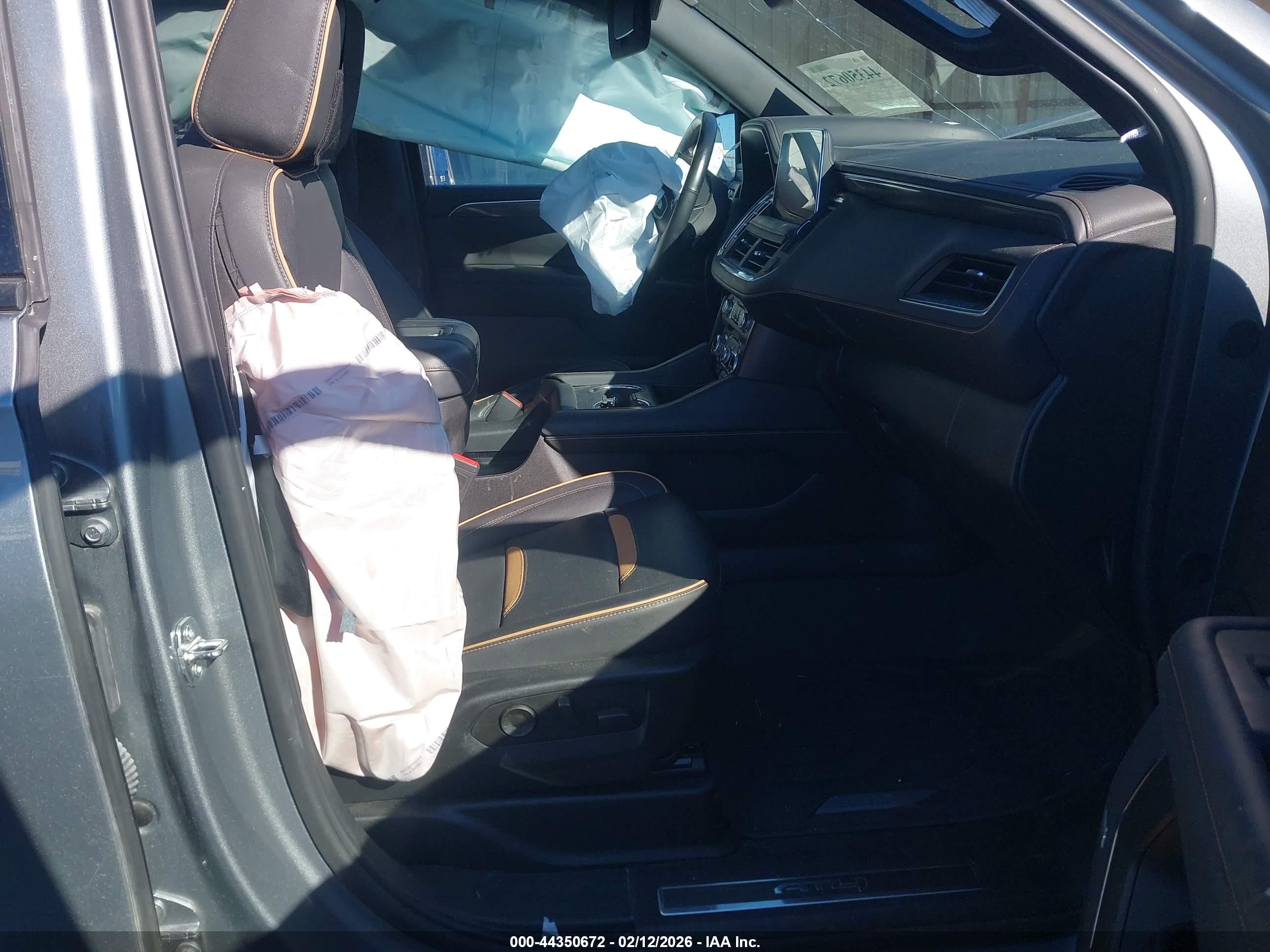 GMC YUKON image 5