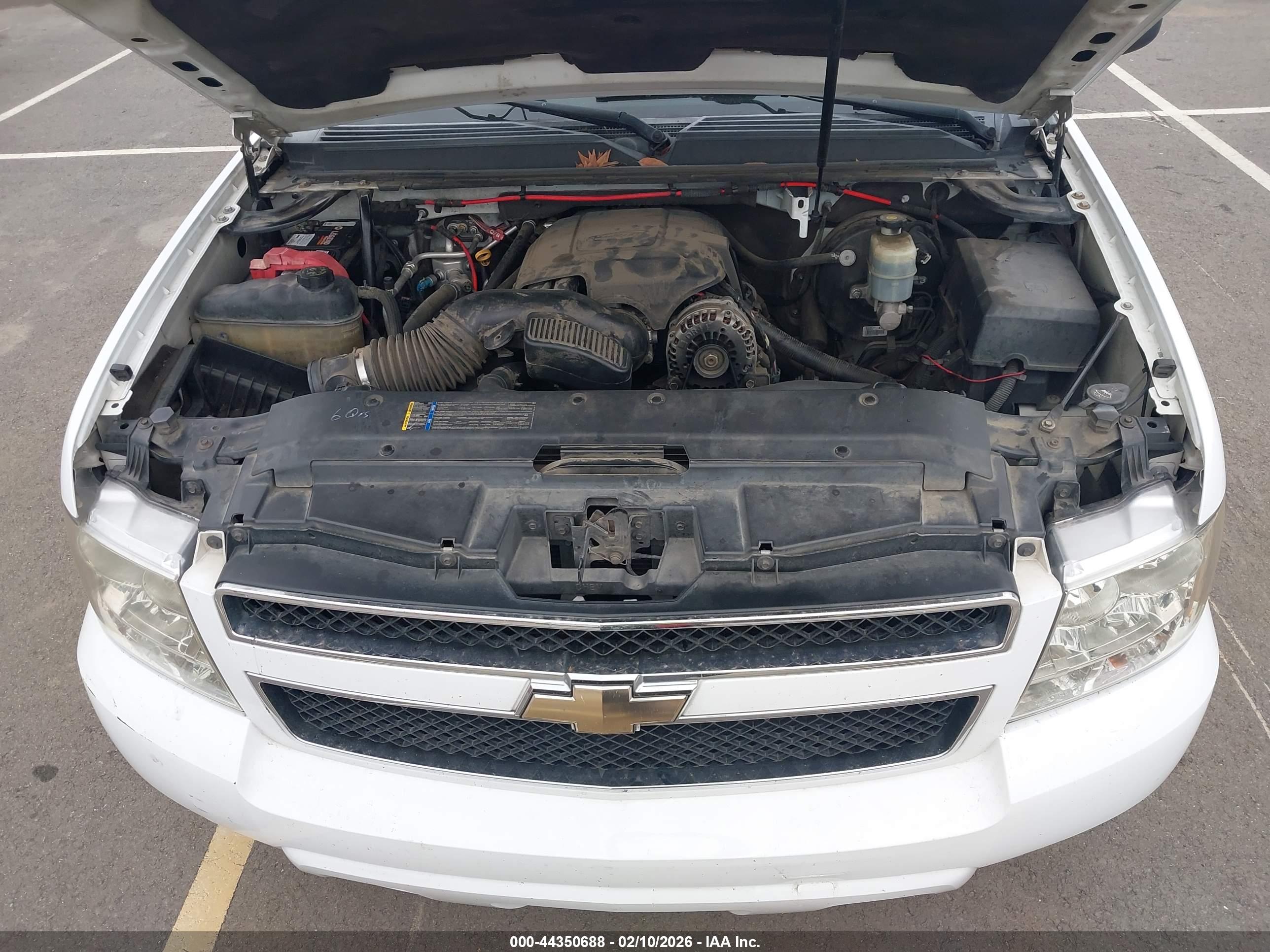CHEVROLET TAHOE image 10