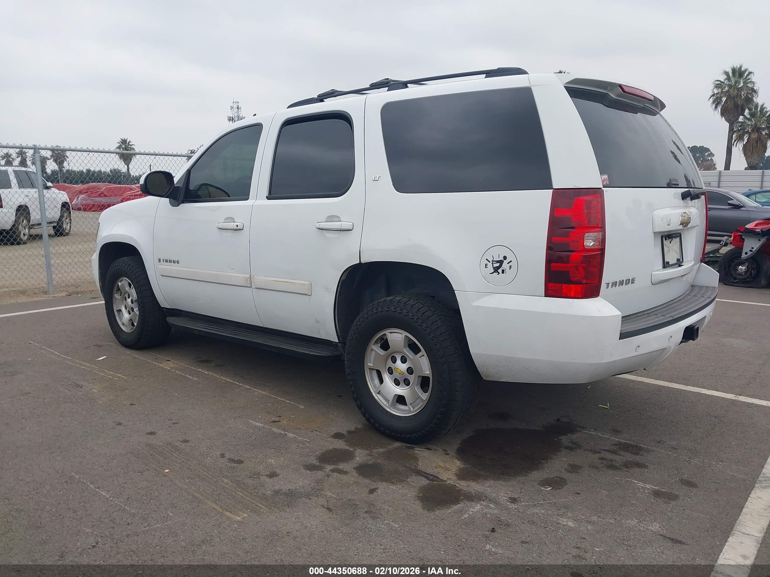 CHEVROLET TAHOE image 3
