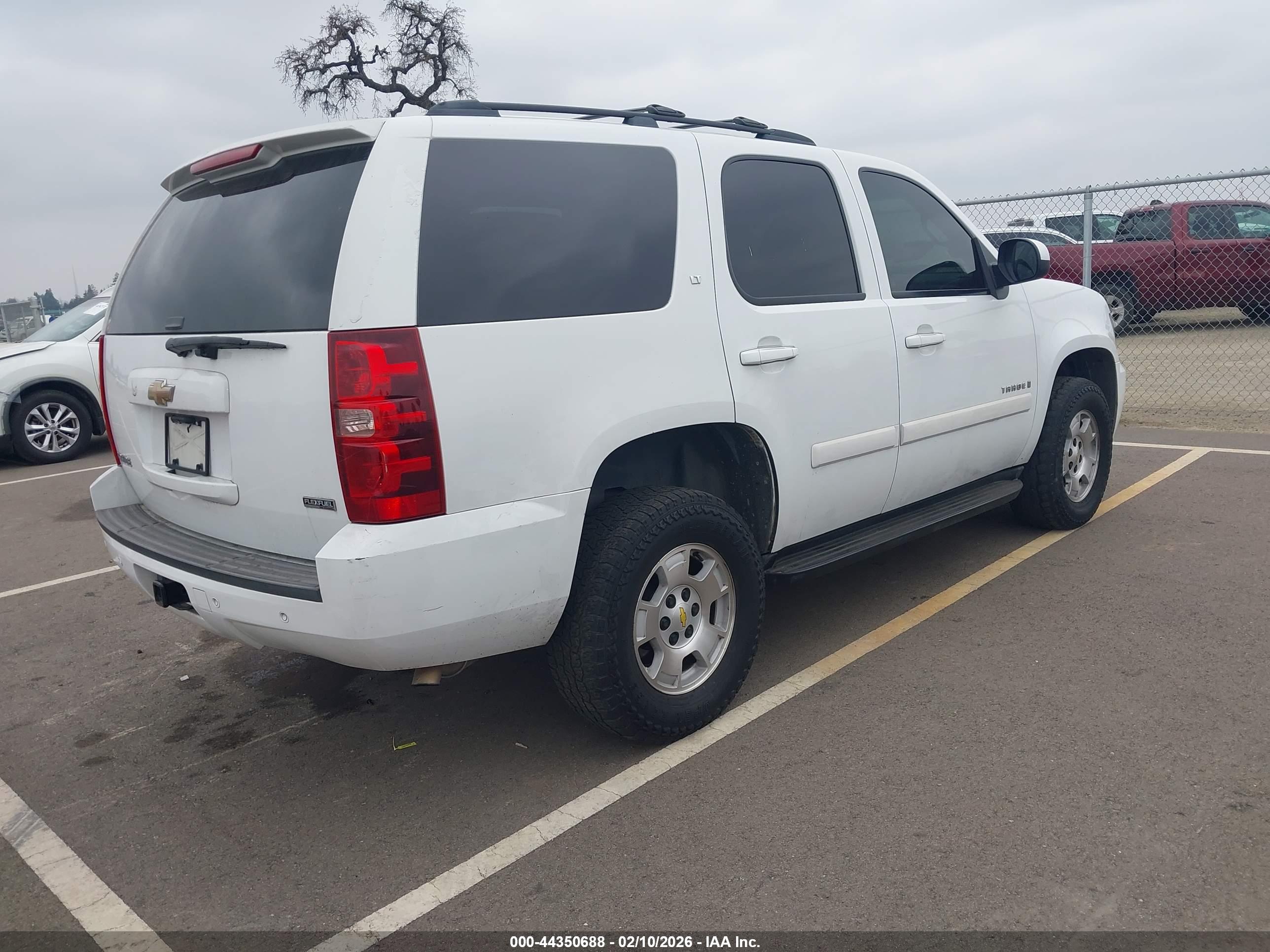 CHEVROLET TAHOE image 4