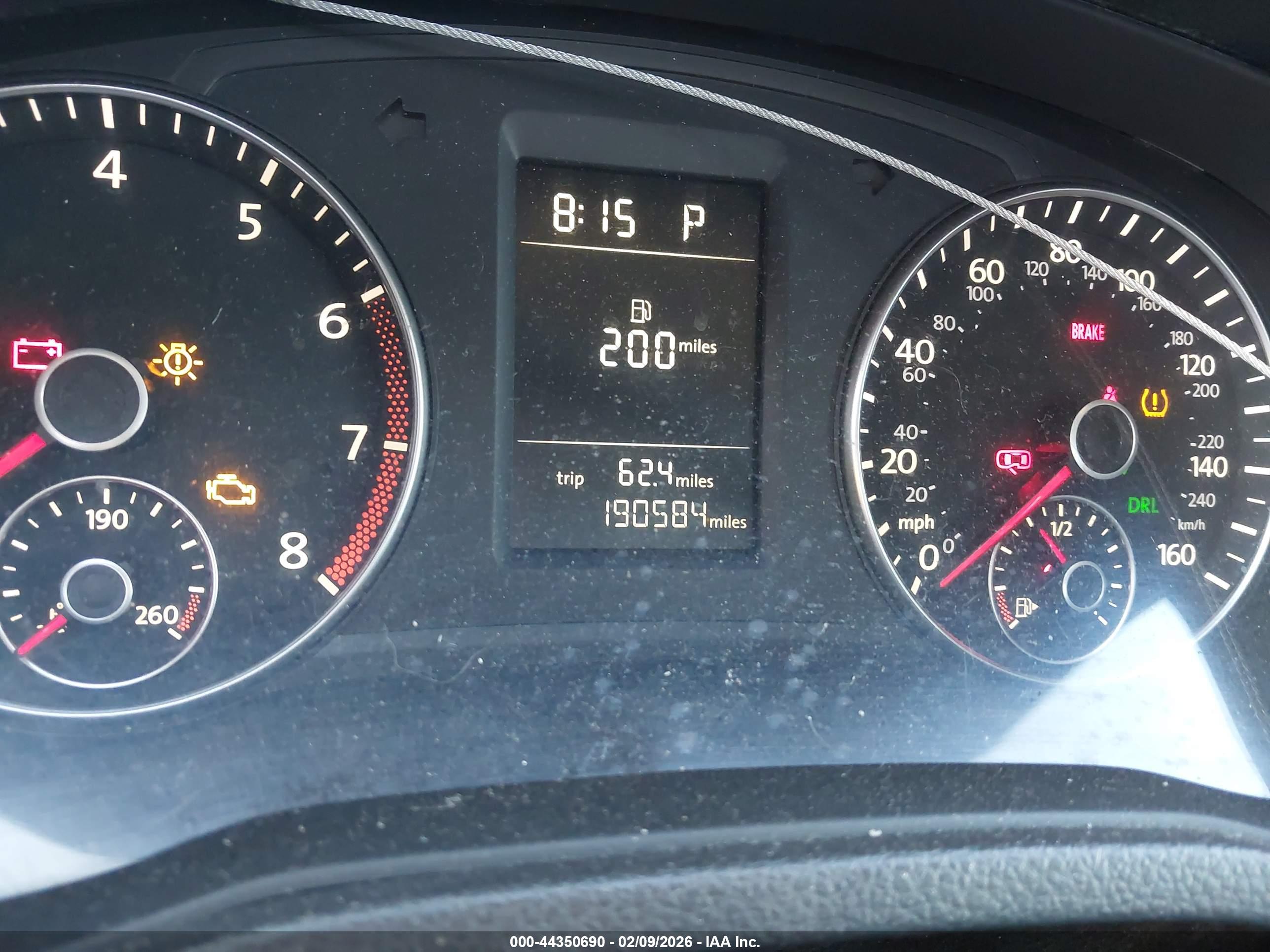 VOLKSWAGEN PASSAT image 7